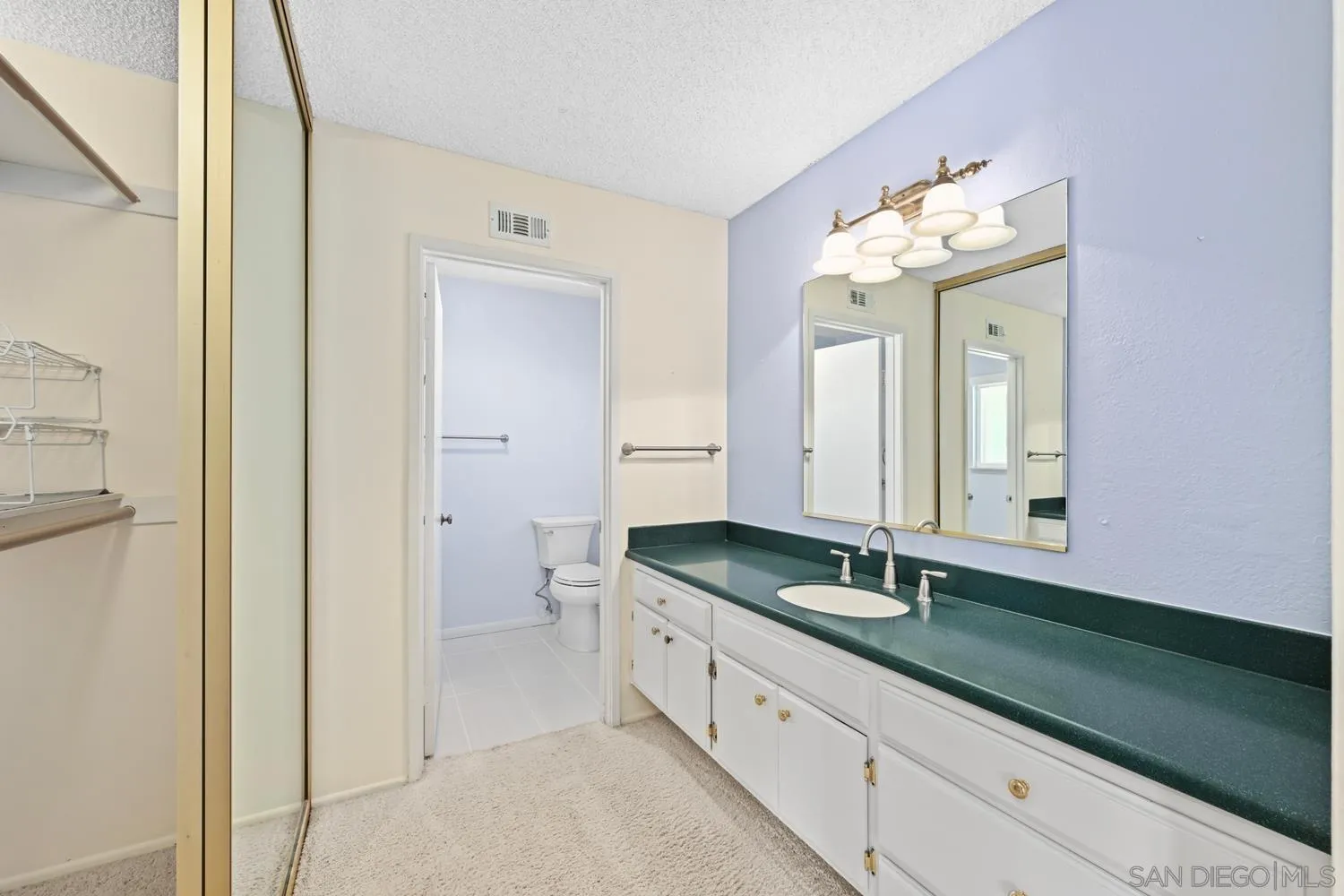 https://cdn.realtyfeed.com/cdn/127/260014302/e759e7ffc06acc7e8fc650a7c9f7236c.webp