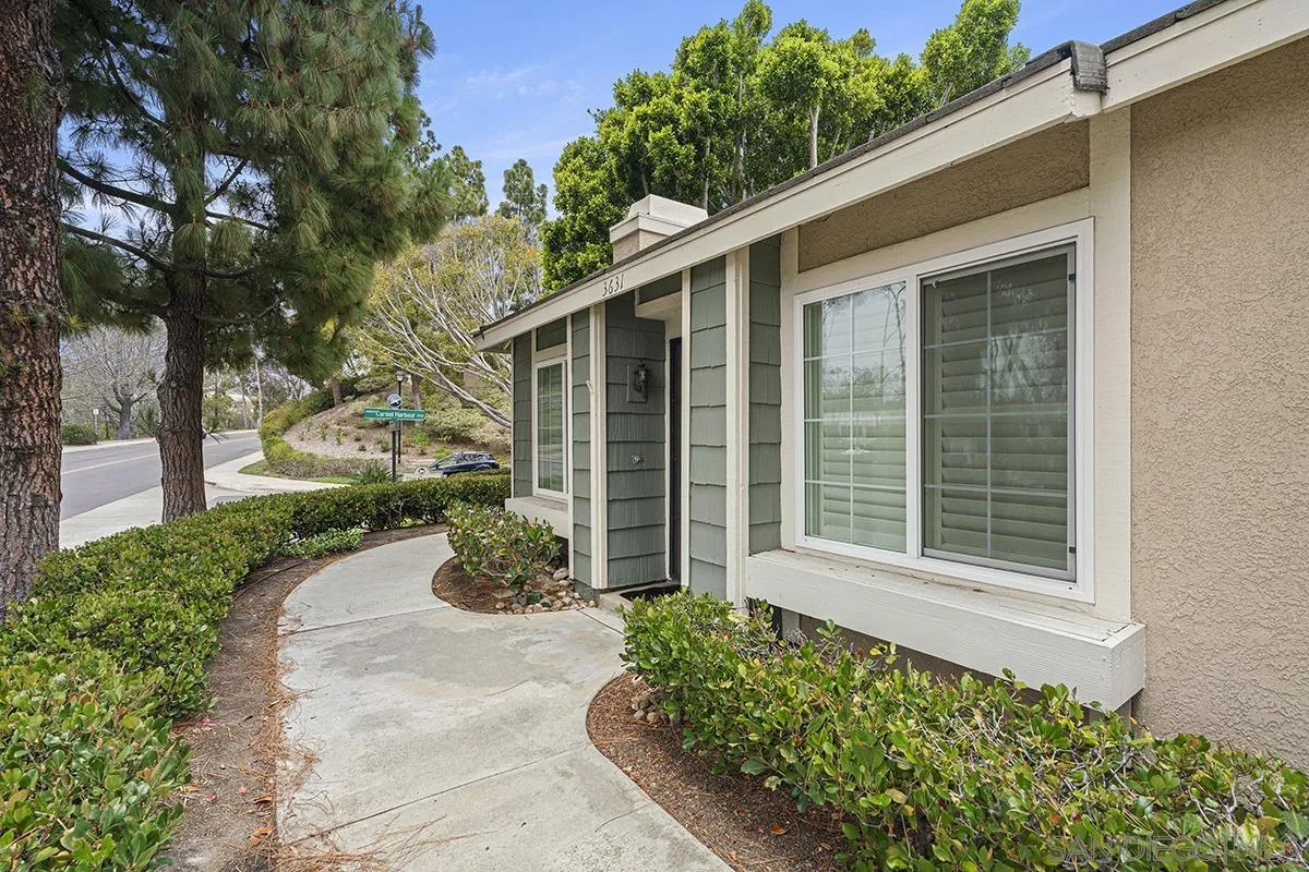 https://cdn.realtyfeed.com/cdn/127/260014303/c5723126377f43eb3db14ac379ece8b2.webp
