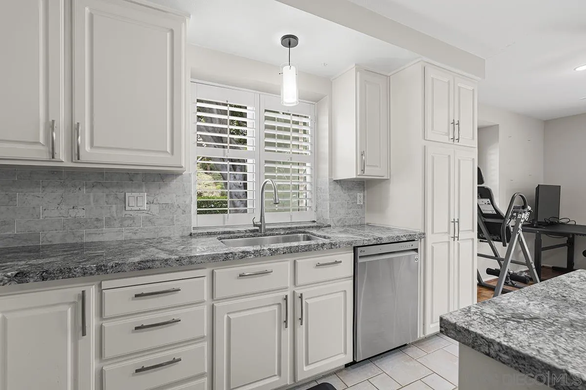 https://cdn.realtyfeed.com/cdn/127/260014303/fdd5063da3c0c774fe99e4a95b8a2a50.webp