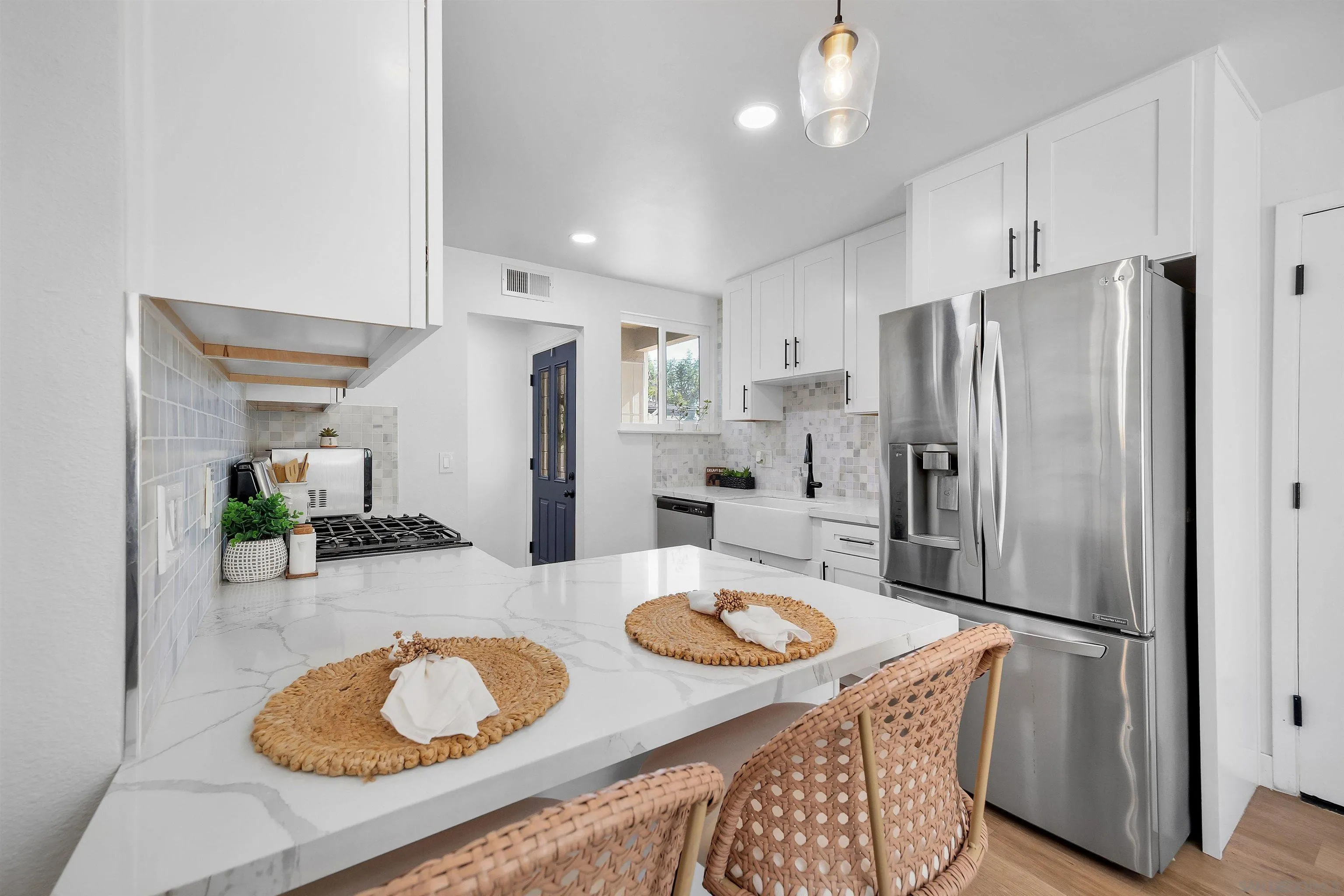 https://cdn.realtyfeed.com/cdn/127/260014304/22eebd5a004e8d53616734b9496c13e4.webp
