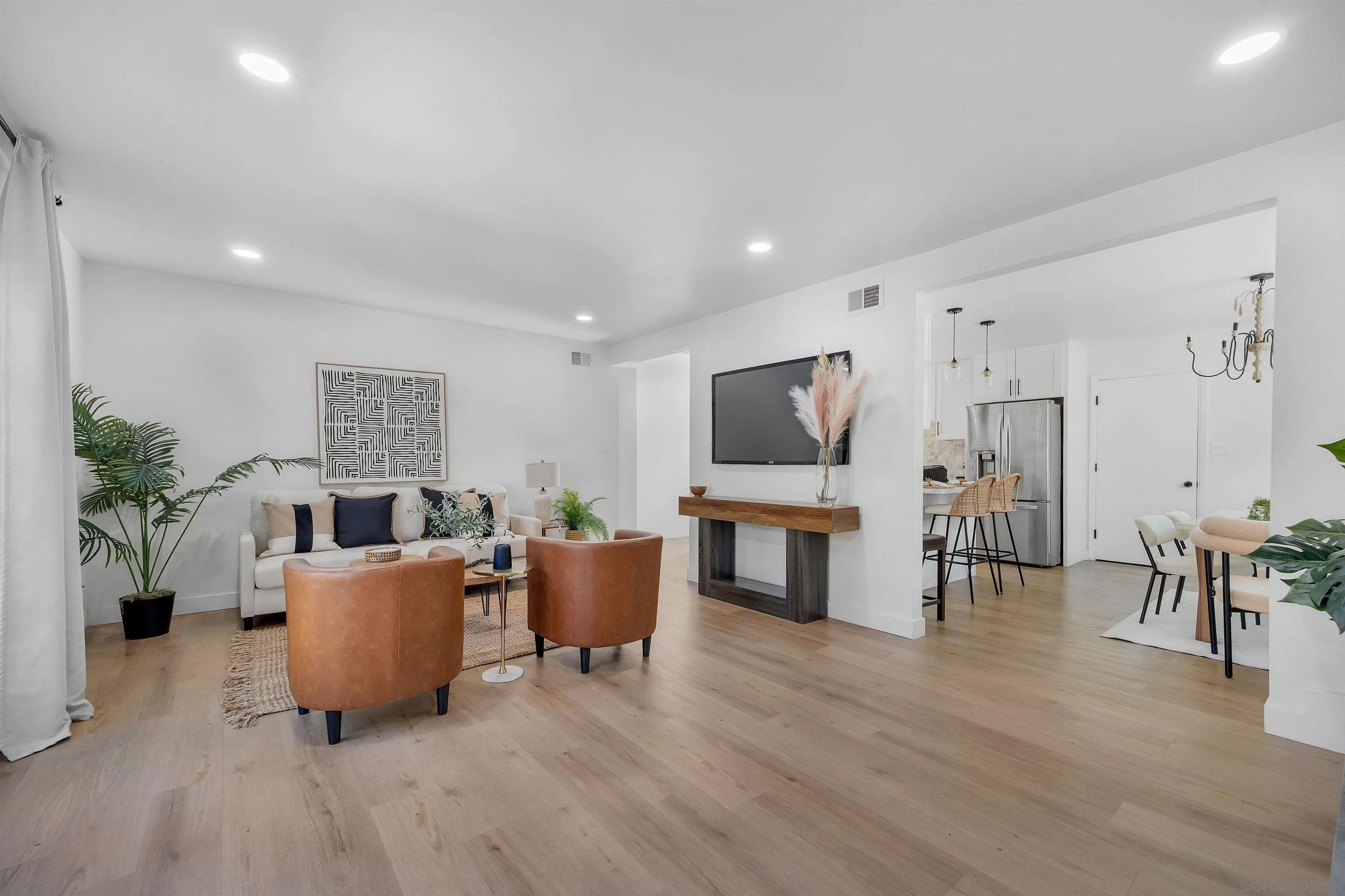 https://cdn.realtyfeed.com/cdn/127/260014304/c1bd211f436d59e1cb4b29b2144ddbff.webp