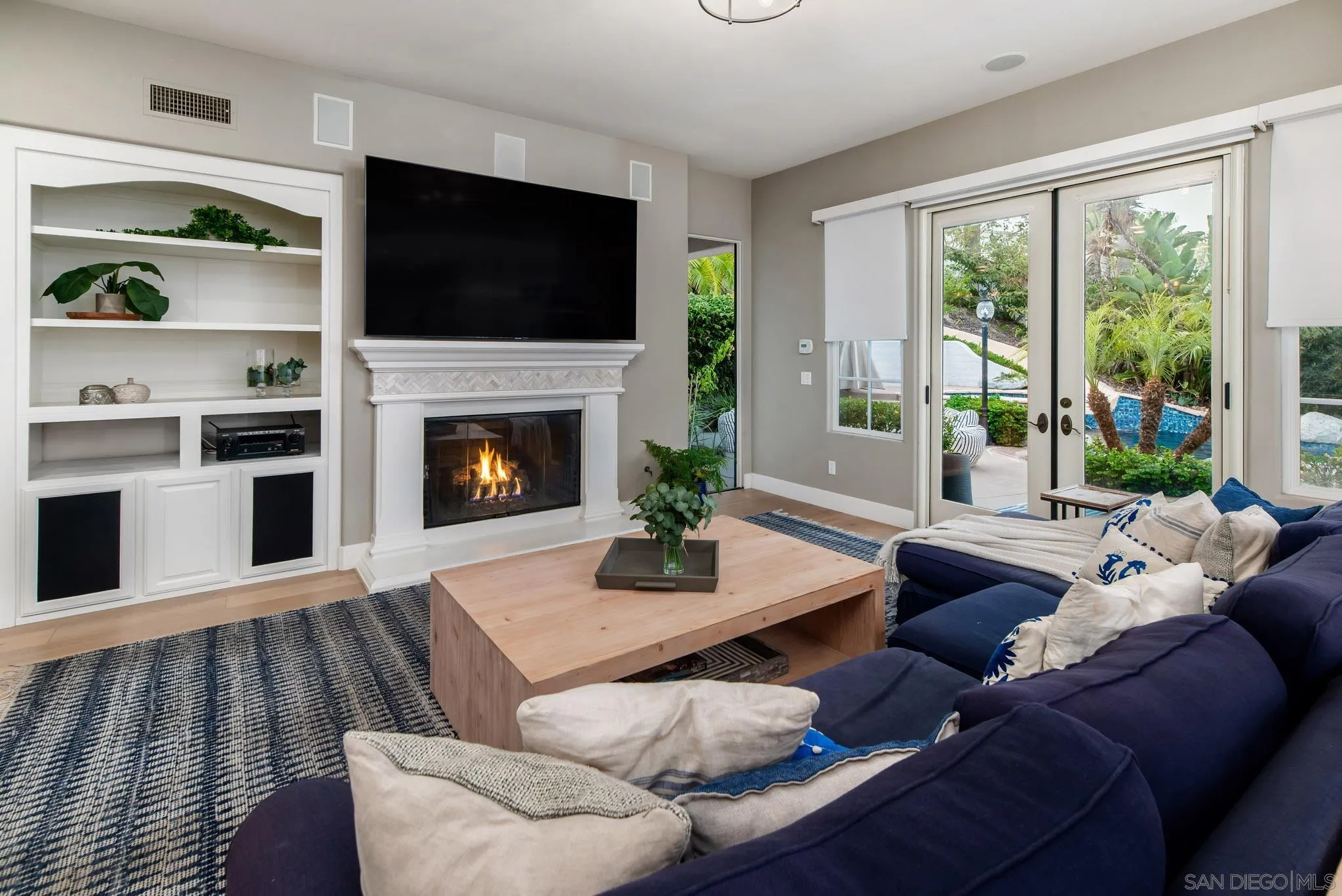 https://cdn.realtyfeed.com/cdn/127/260014305/319daefe00b0d025f66569676c096a77.webp