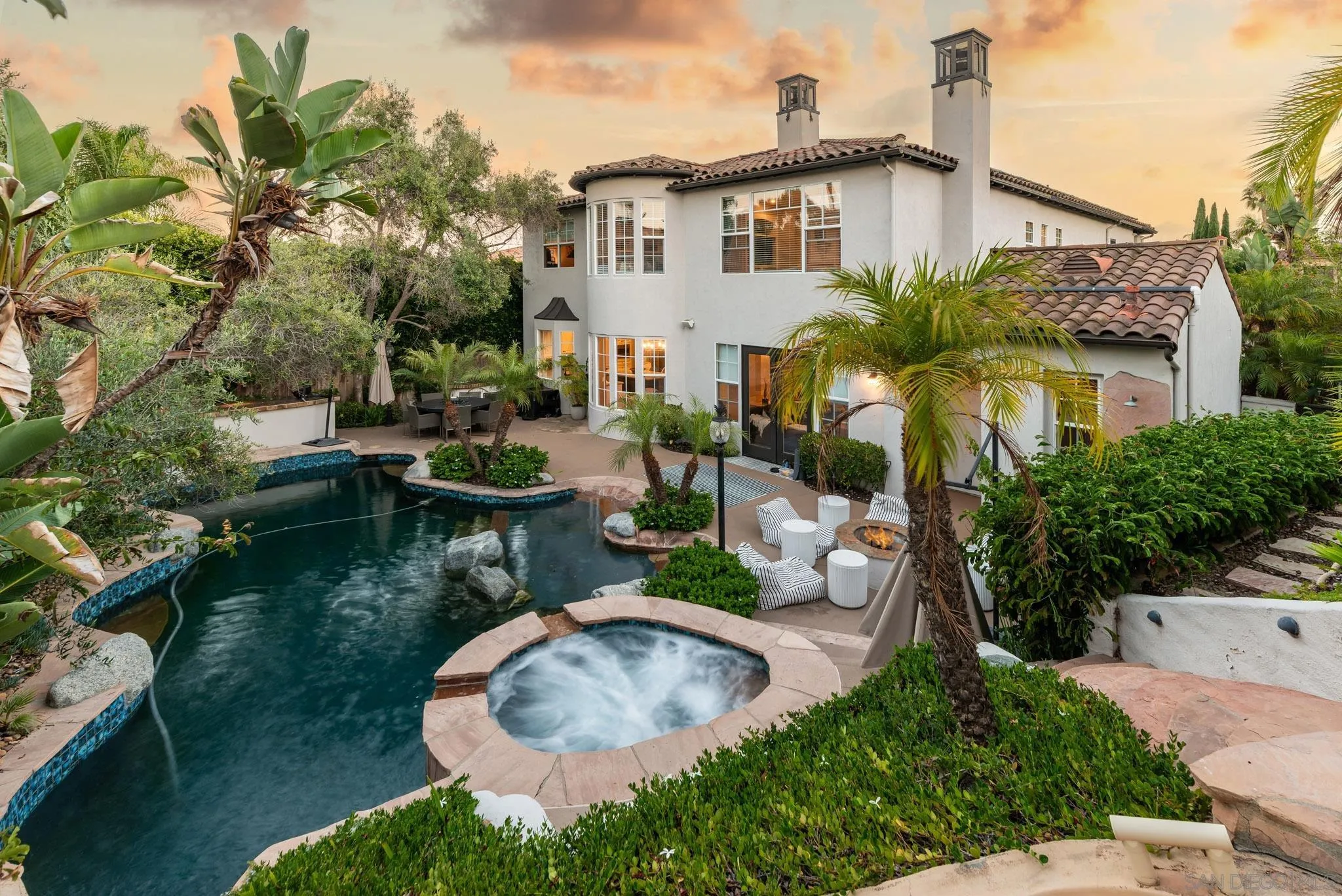 https://cdn.realtyfeed.com/cdn/127/260014305/4ca89d7f9de12f1b78c5b3b11fe91c57.webp