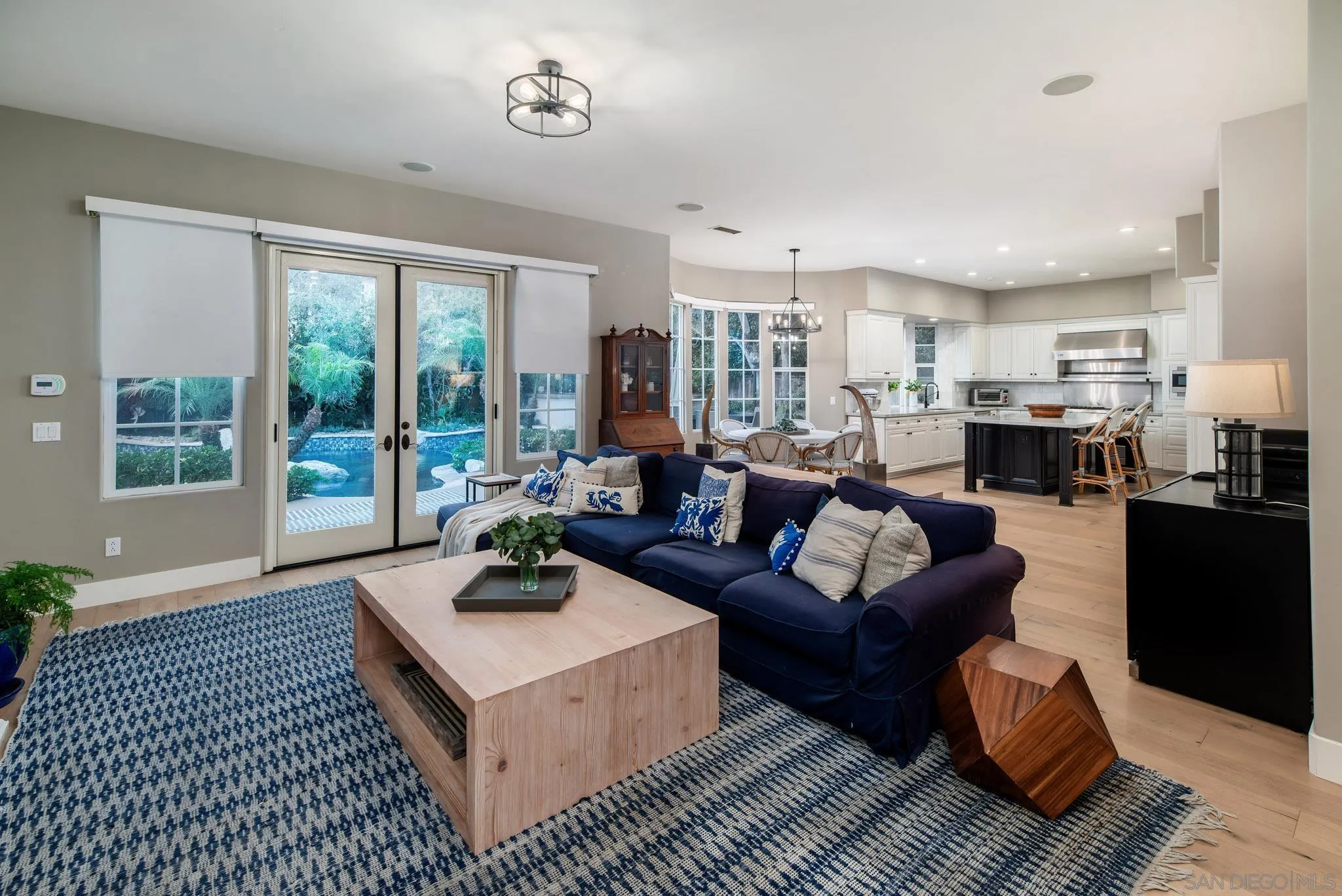 https://cdn.realtyfeed.com/cdn/127/260014305/8552a220529793738c59d111496acf2e.webp