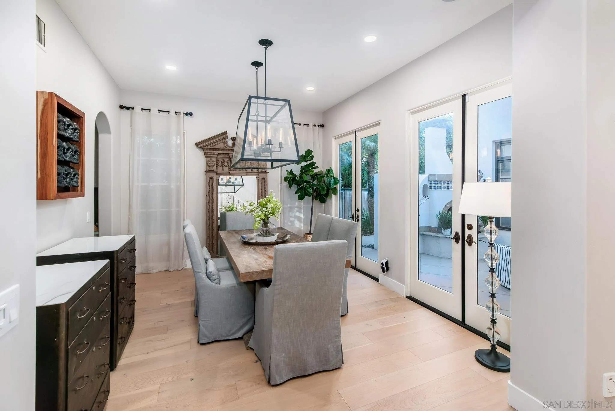 https://cdn.realtyfeed.com/cdn/127/260014305/a60aff728f82d1af7ac2cedba429ce6a.webp