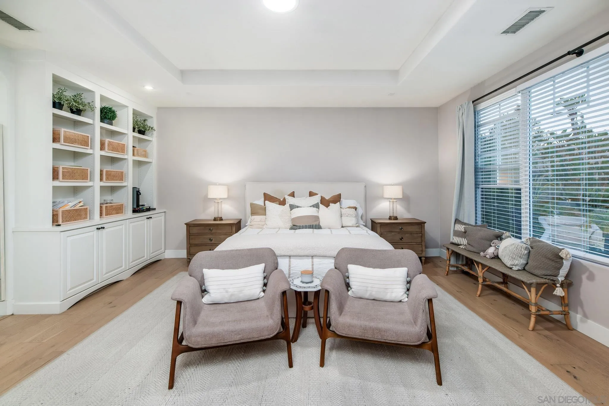 https://cdn.realtyfeed.com/cdn/127/260014305/e3162a546d1f493afad7472c746ebb3b.webp