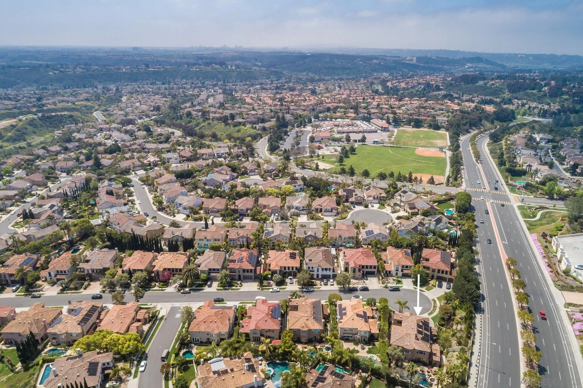 https://cdn.realtyfeed.com/cdn/127/260014305/f30ae312bed50c4c0d1d196aa2091df0.webp