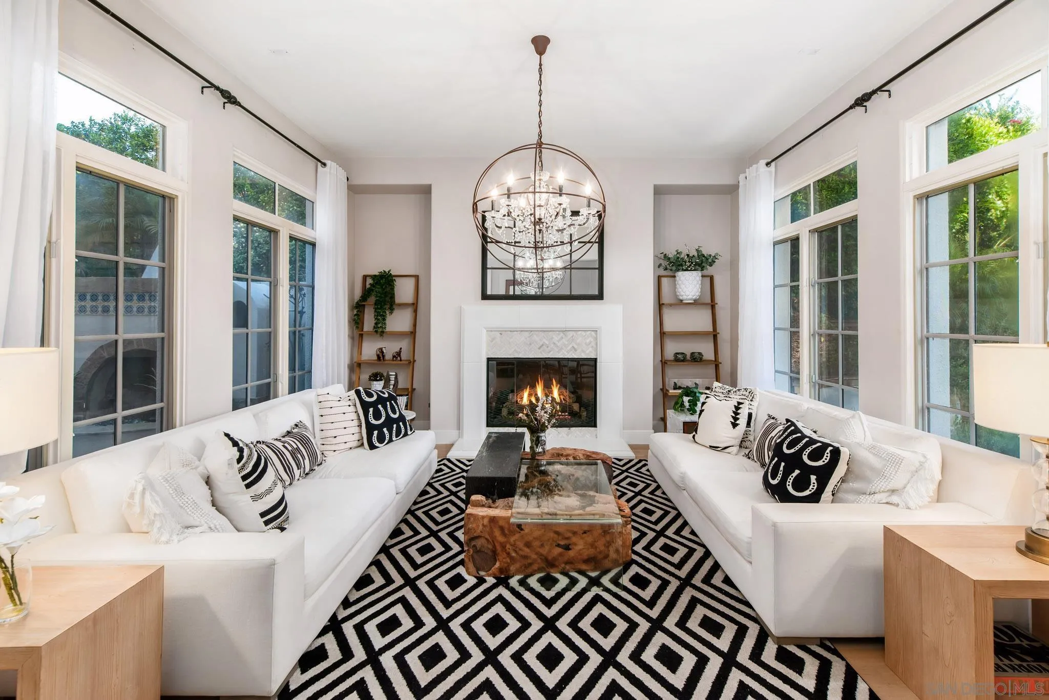 https://cdn.realtyfeed.com/cdn/127/260014305/fa6ebc7f66c71957791b0cc1b785420b.webp