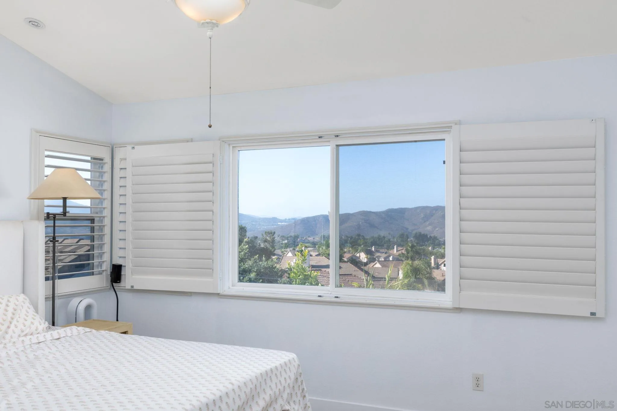 https://cdn.realtyfeed.com/cdn/127/260014308/53638442df4229f5a60c6302cfce1bcd.webp