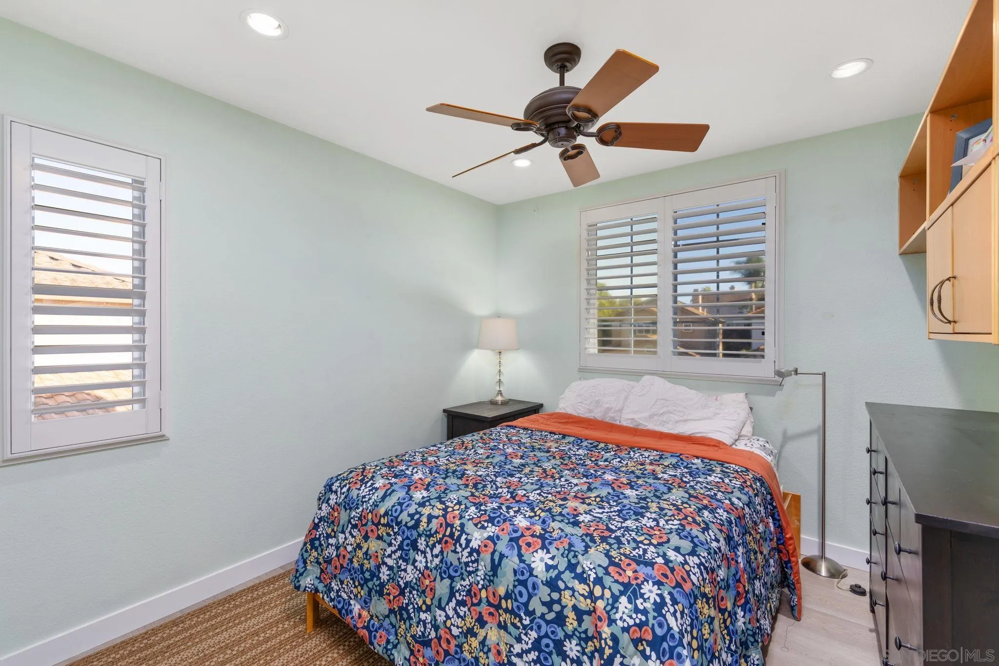 https://cdn.realtyfeed.com/cdn/127/260014308/633106365122ab4da7975b37dbb2776d.webp
