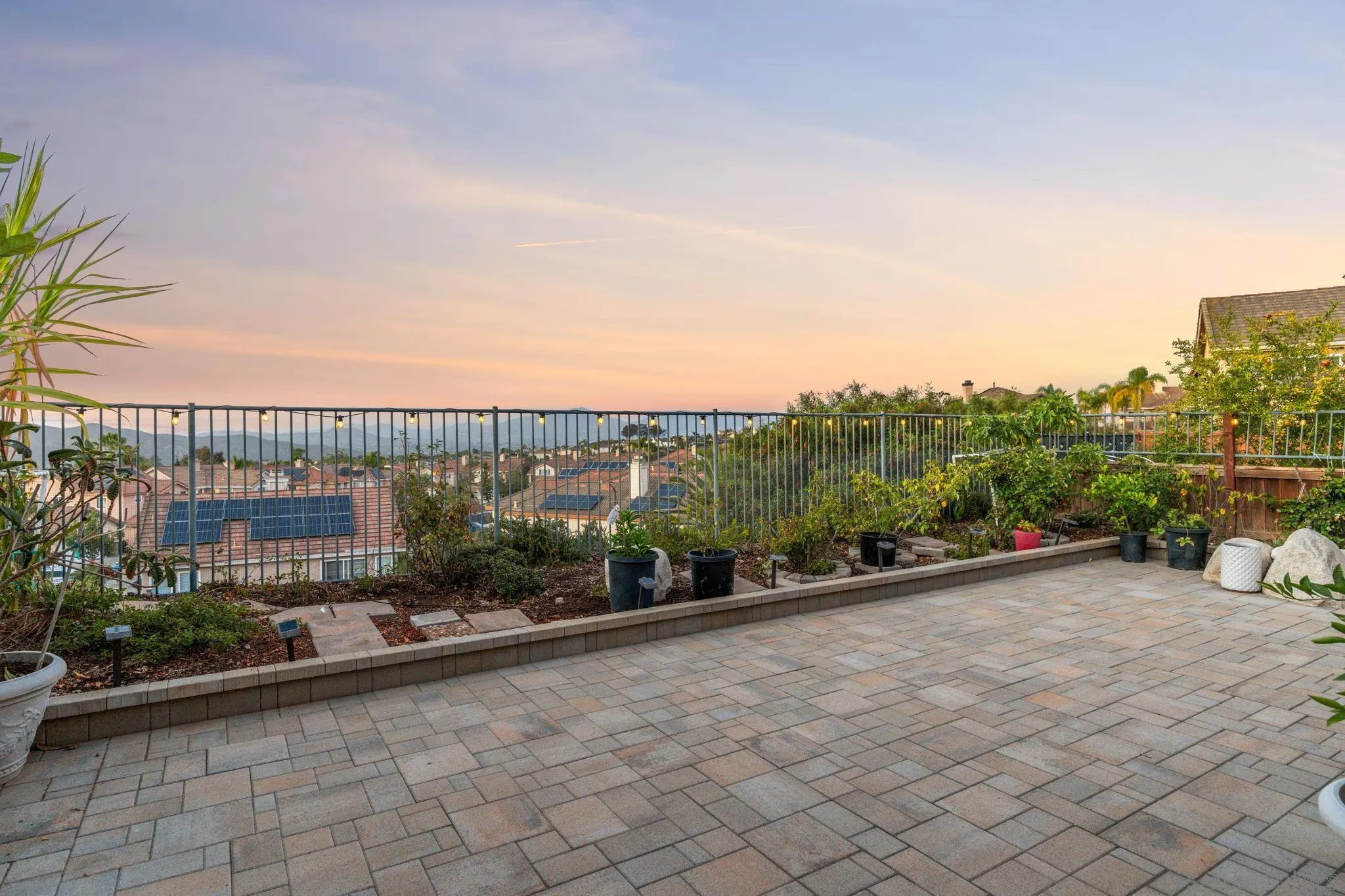https://cdn.realtyfeed.com/cdn/127/260014308/c6a8e635243de01beee0a83f8a71fa26.webp
