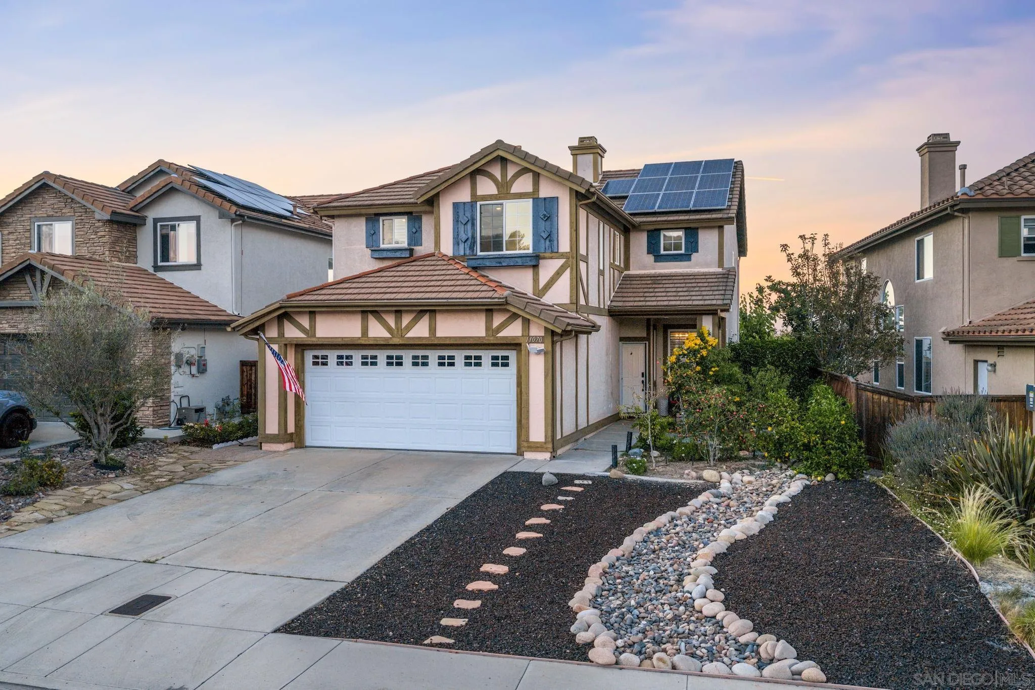 https://cdn.realtyfeed.com/cdn/127/260014308/cb343023e5a9d2ed55dcf9ca672e2029.webp