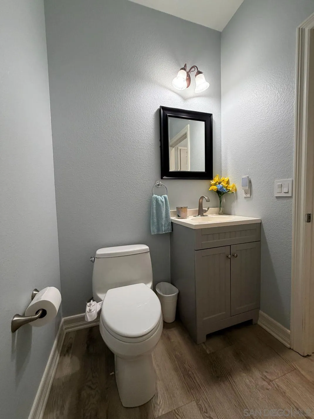 https://cdn.realtyfeed.com/cdn/127/260014310/8b9570726a9e4b7ee777c4f2f0a363b8.webp