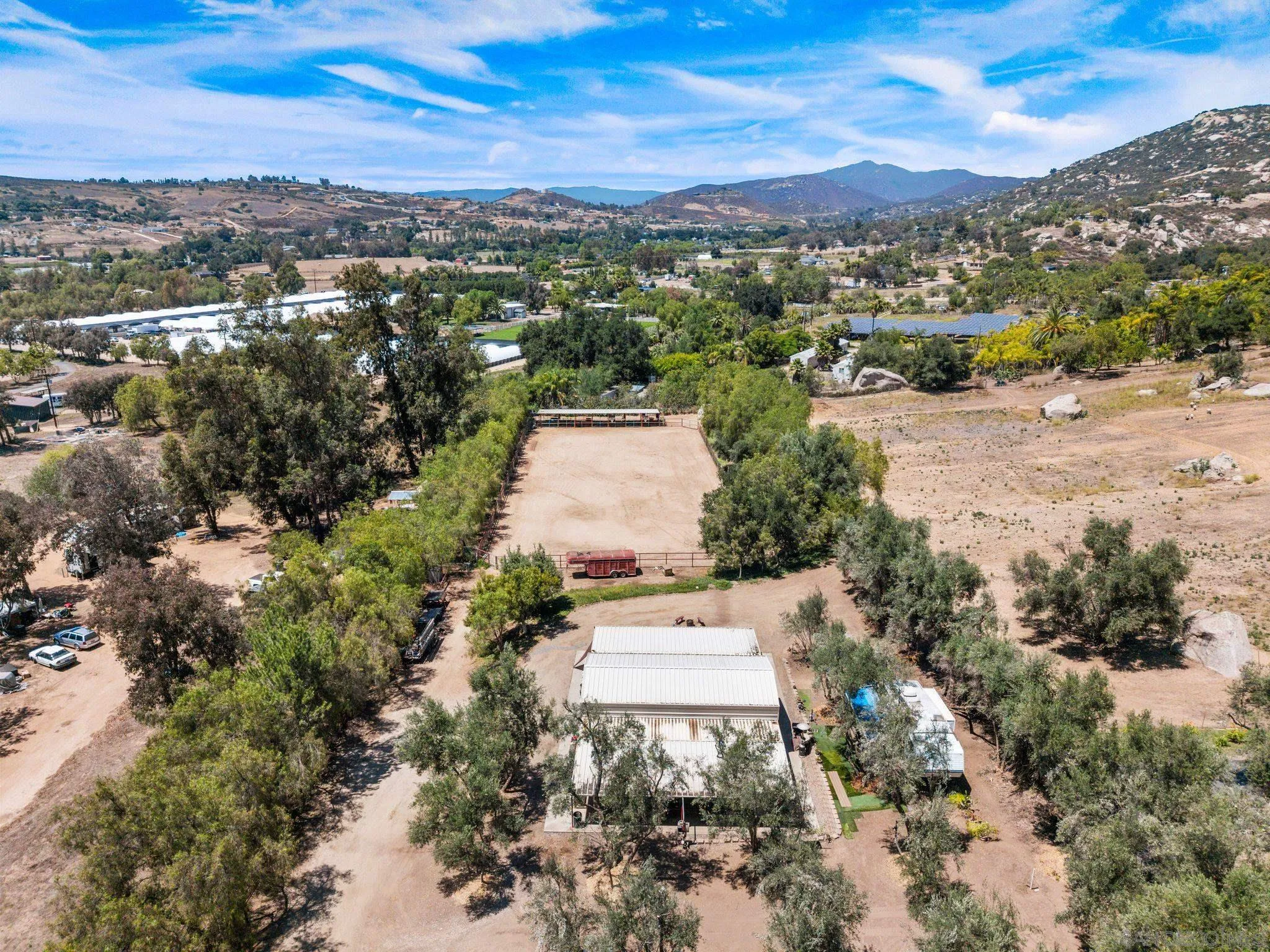 https://cdn.realtyfeed.com/cdn/127/260014311/d902ef6fe2ada8e14670ca78300be35d.webp