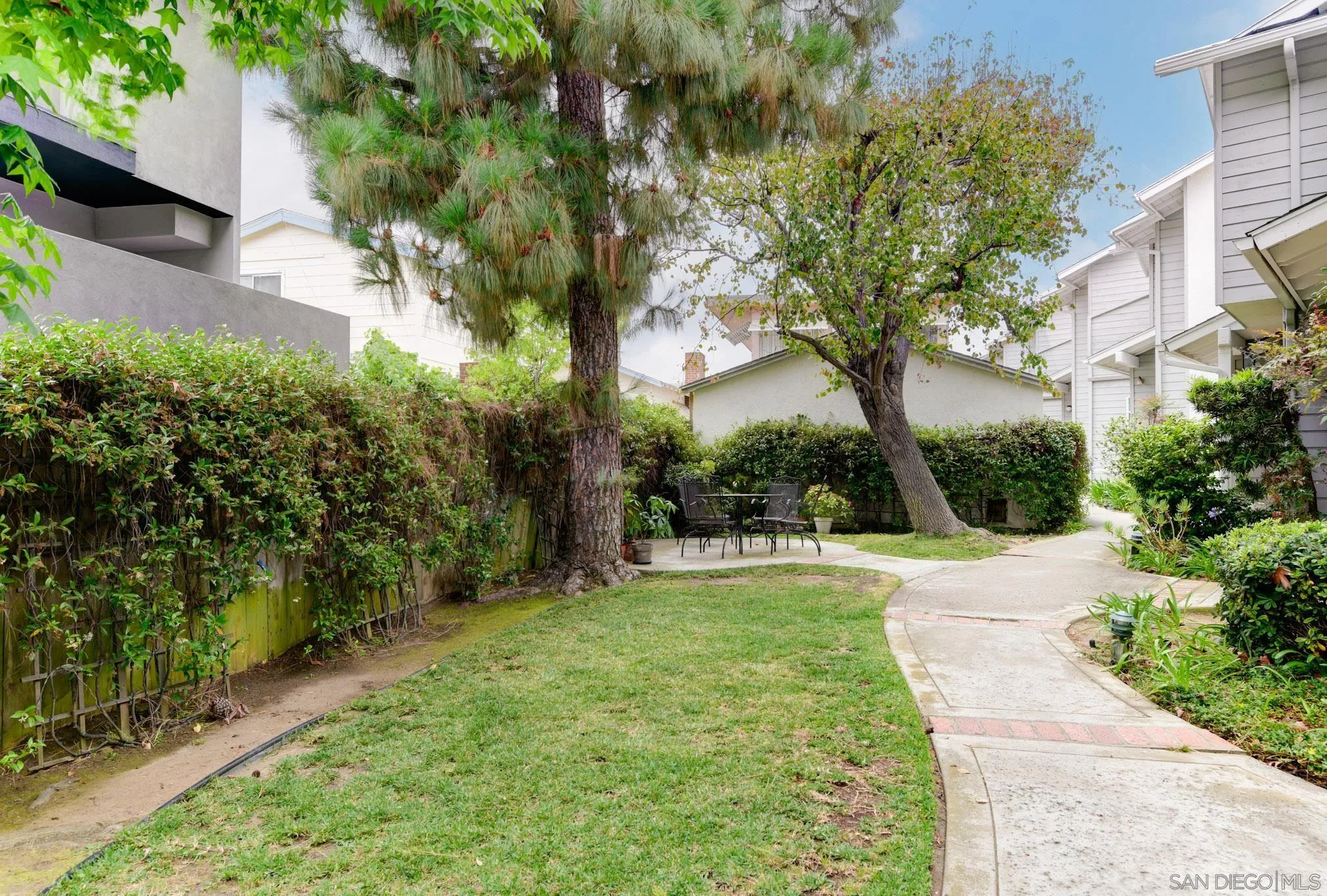 https://cdn.realtyfeed.com/cdn/127/260014313/263a81ee42e58c9222c620d79c562708.webp