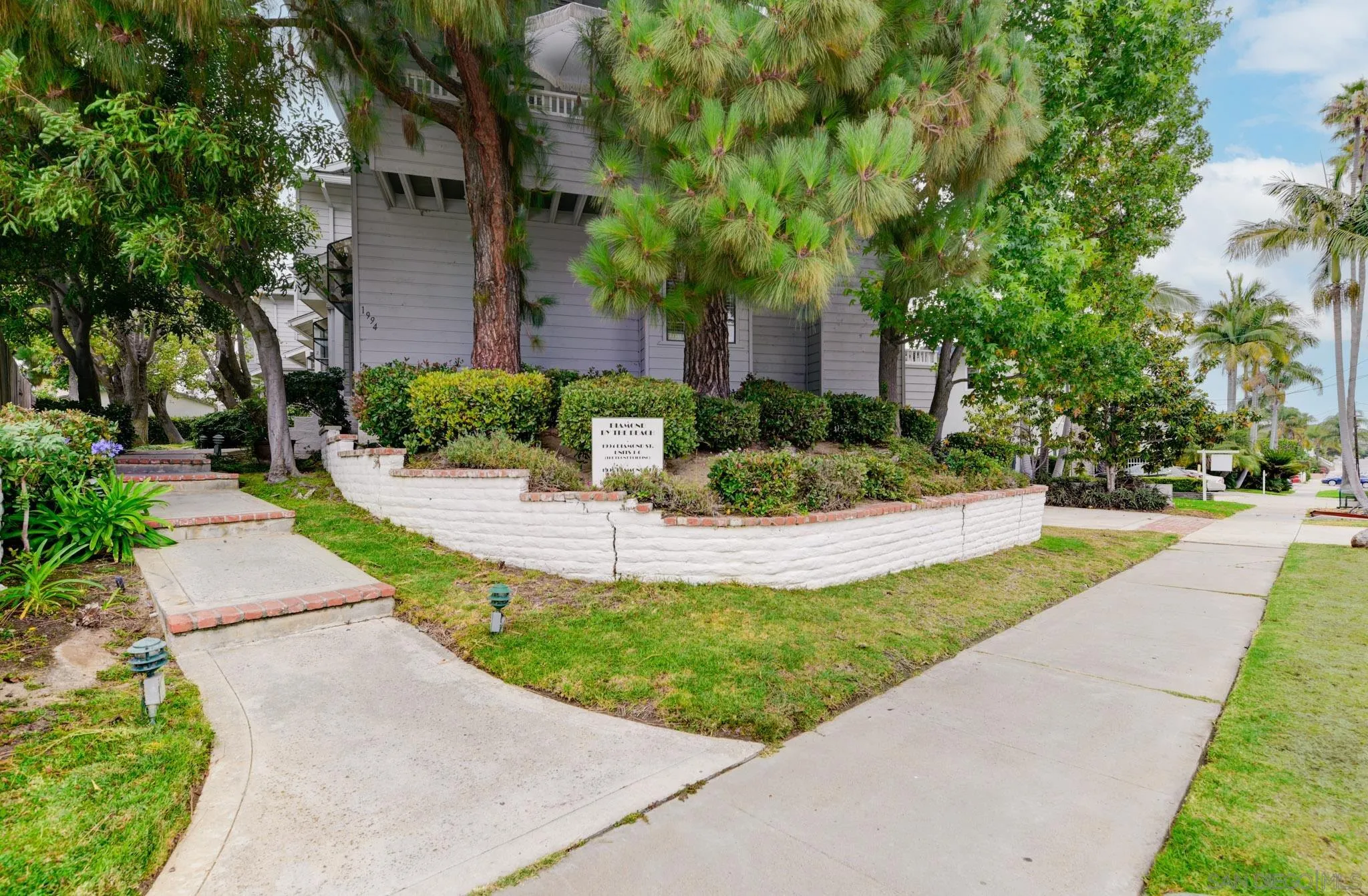 https://cdn.realtyfeed.com/cdn/127/260014313/e9707328476c4e609fb0aae924f4276e.webp