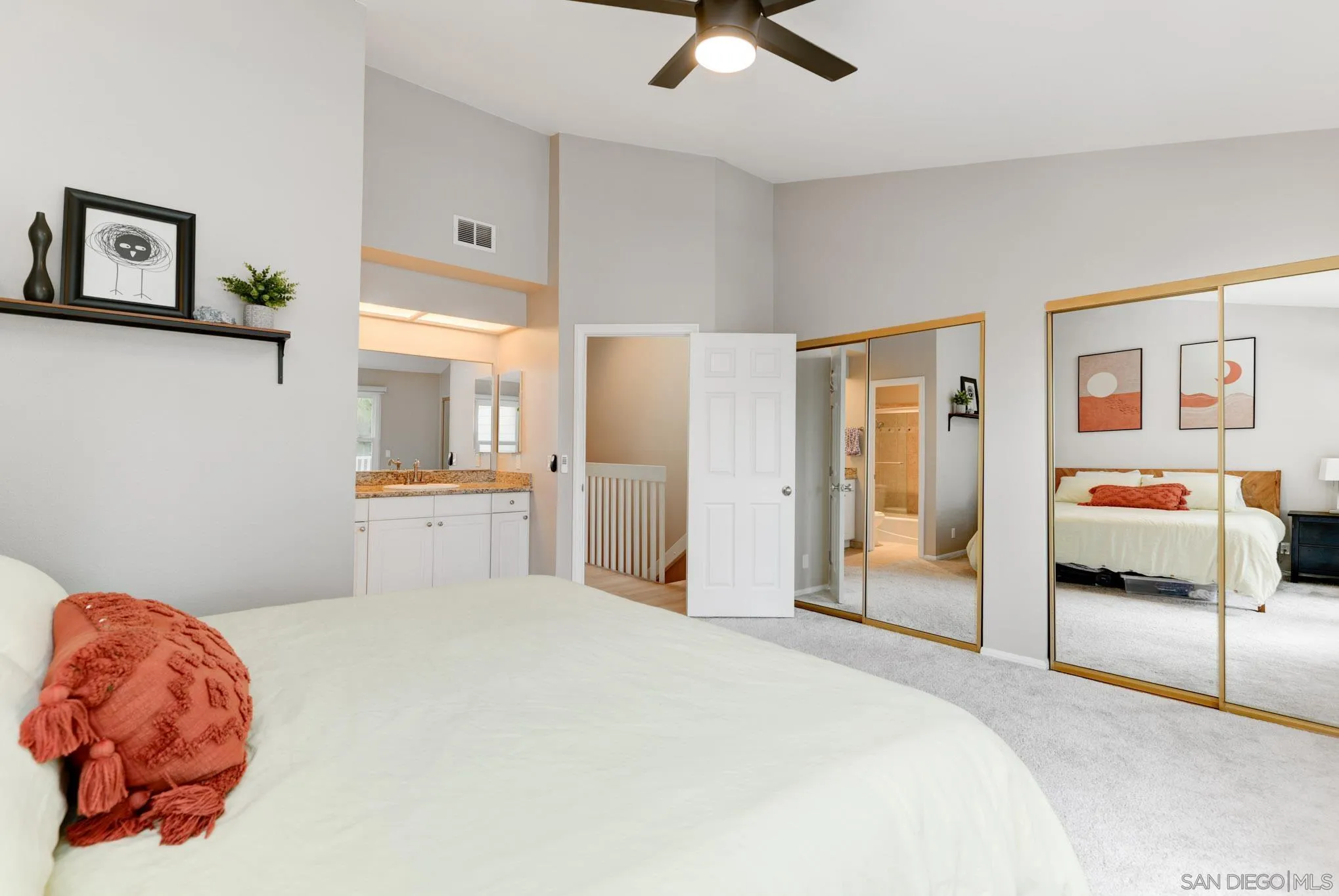 https://cdn.realtyfeed.com/cdn/127/260014313/f8dfc5b8e0adc1504b581ad33194c5d1.webp