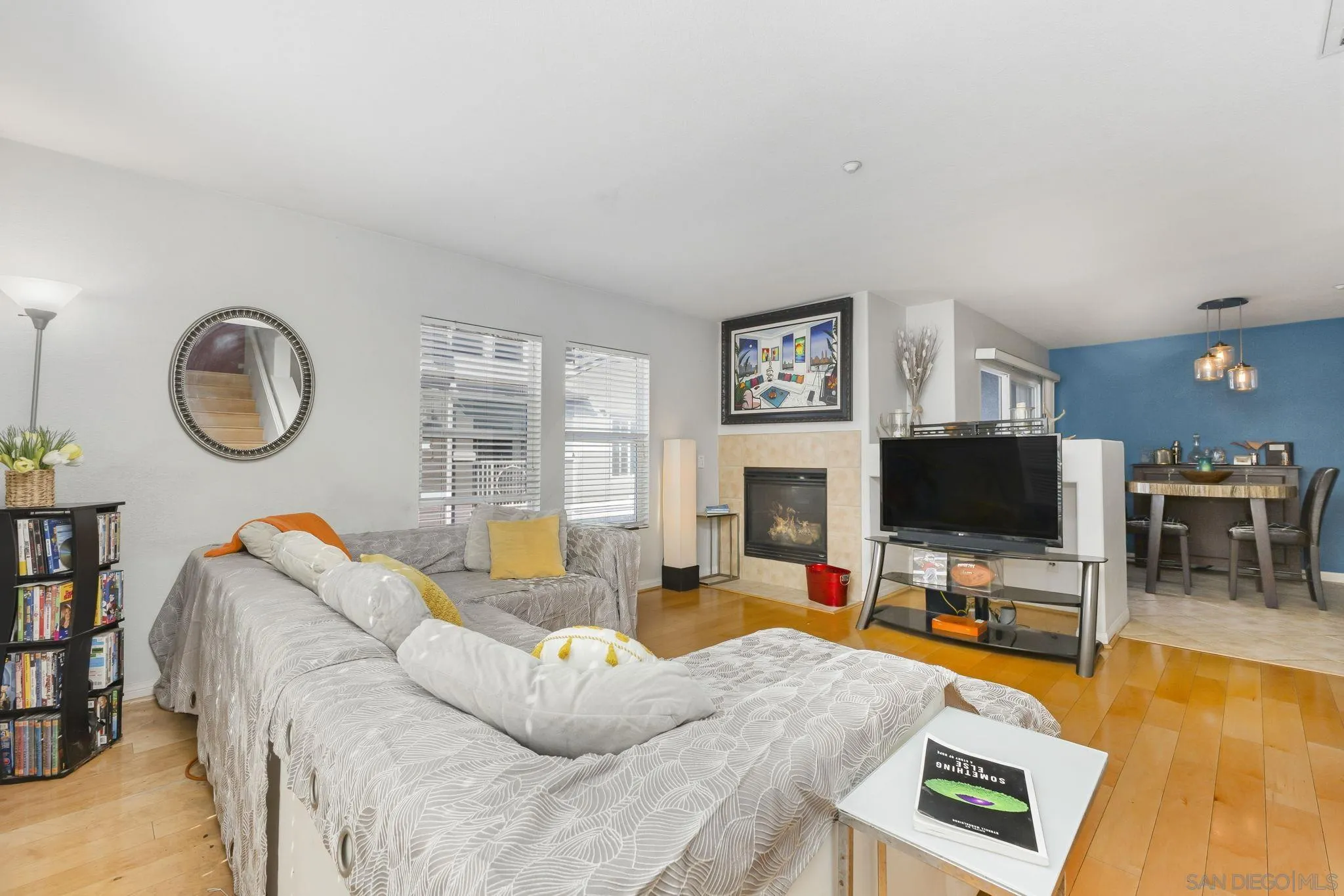 https://cdn.realtyfeed.com/cdn/127/260014315/322cd65bedcfd6ad0937330794b04553.webp