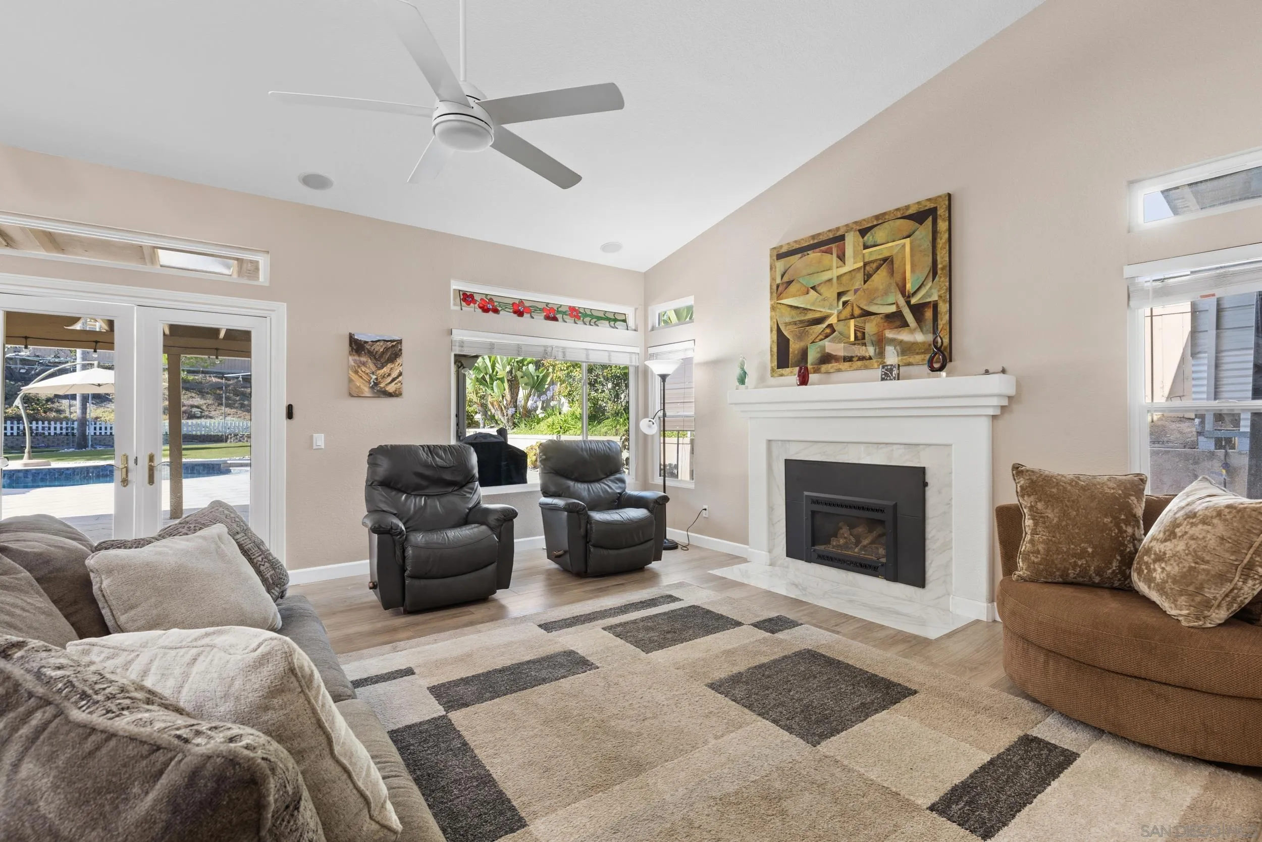 https://cdn.realtyfeed.com/cdn/127/260014316/2edd541de657a67d58c4f716f2e5ad88.webp