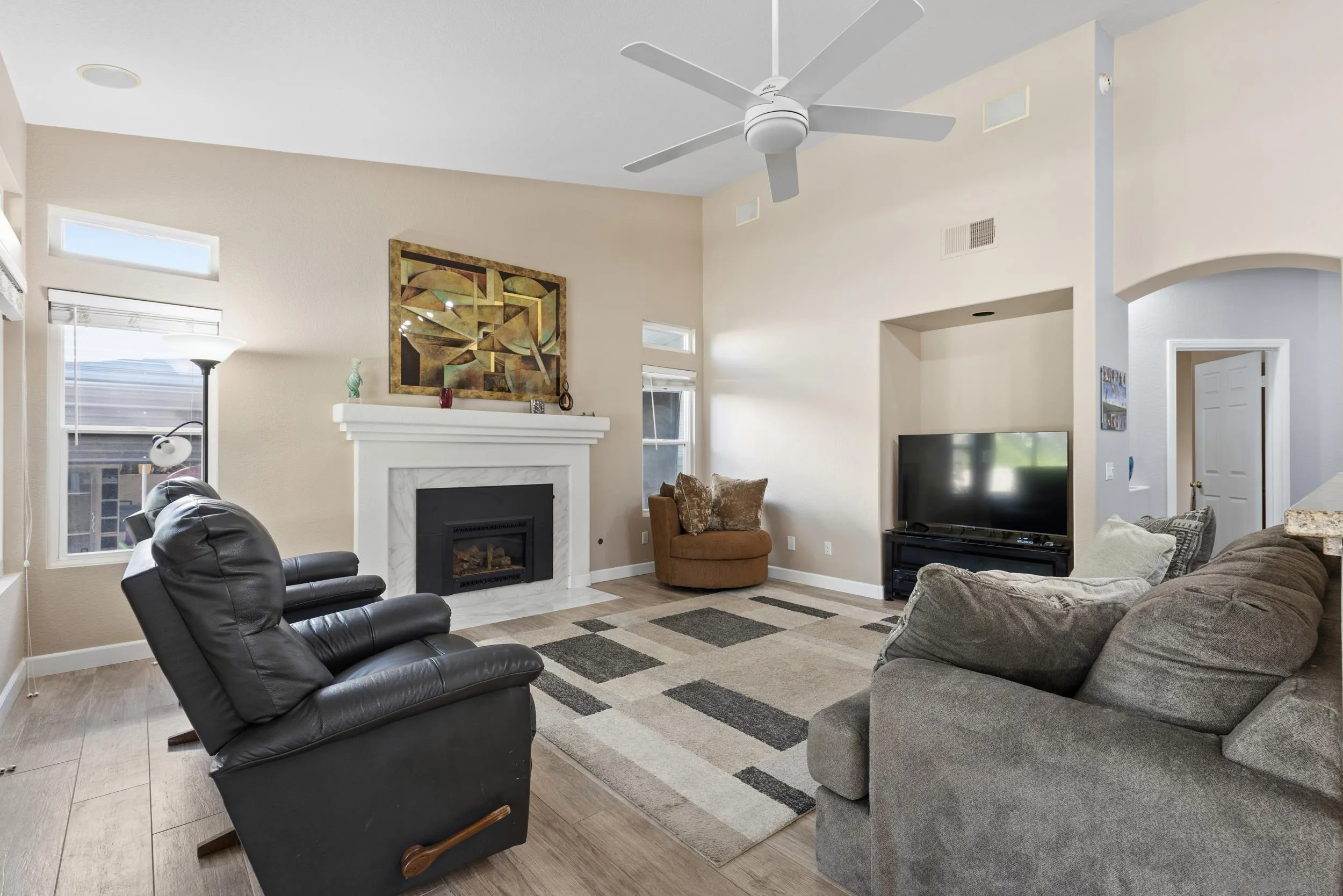 https://cdn.realtyfeed.com/cdn/127/260014316/b18f1e71b215008824c8660a0862dc85.webp