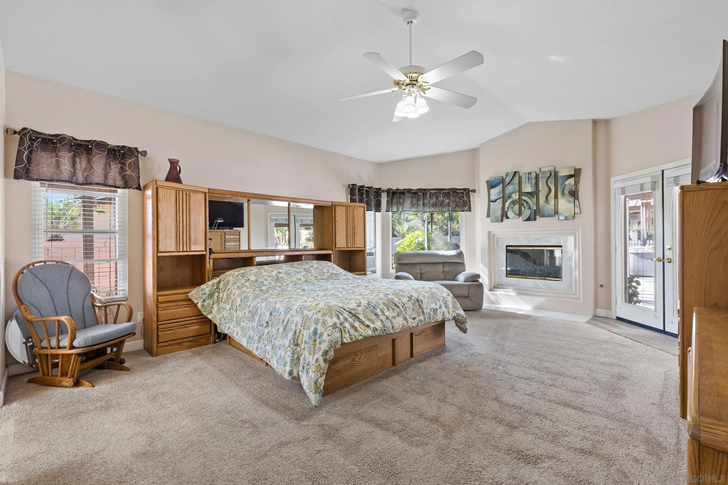 https://cdn.realtyfeed.com/cdn/127/260014316/c3a6e4b4fccb31036a80d681fada8597.webp