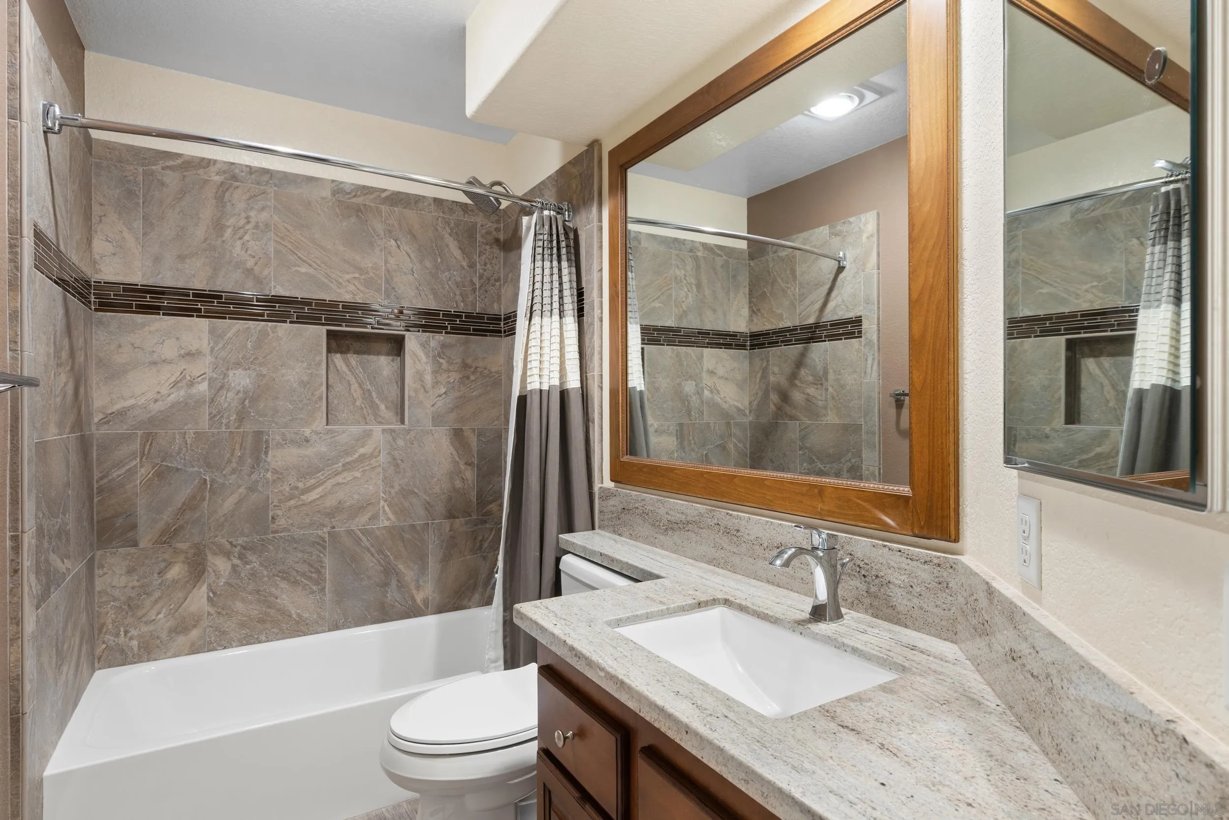 https://cdn.realtyfeed.com/cdn/127/260014316/e32c8ebd6b5c37ab656065c4e6043c8f.webp