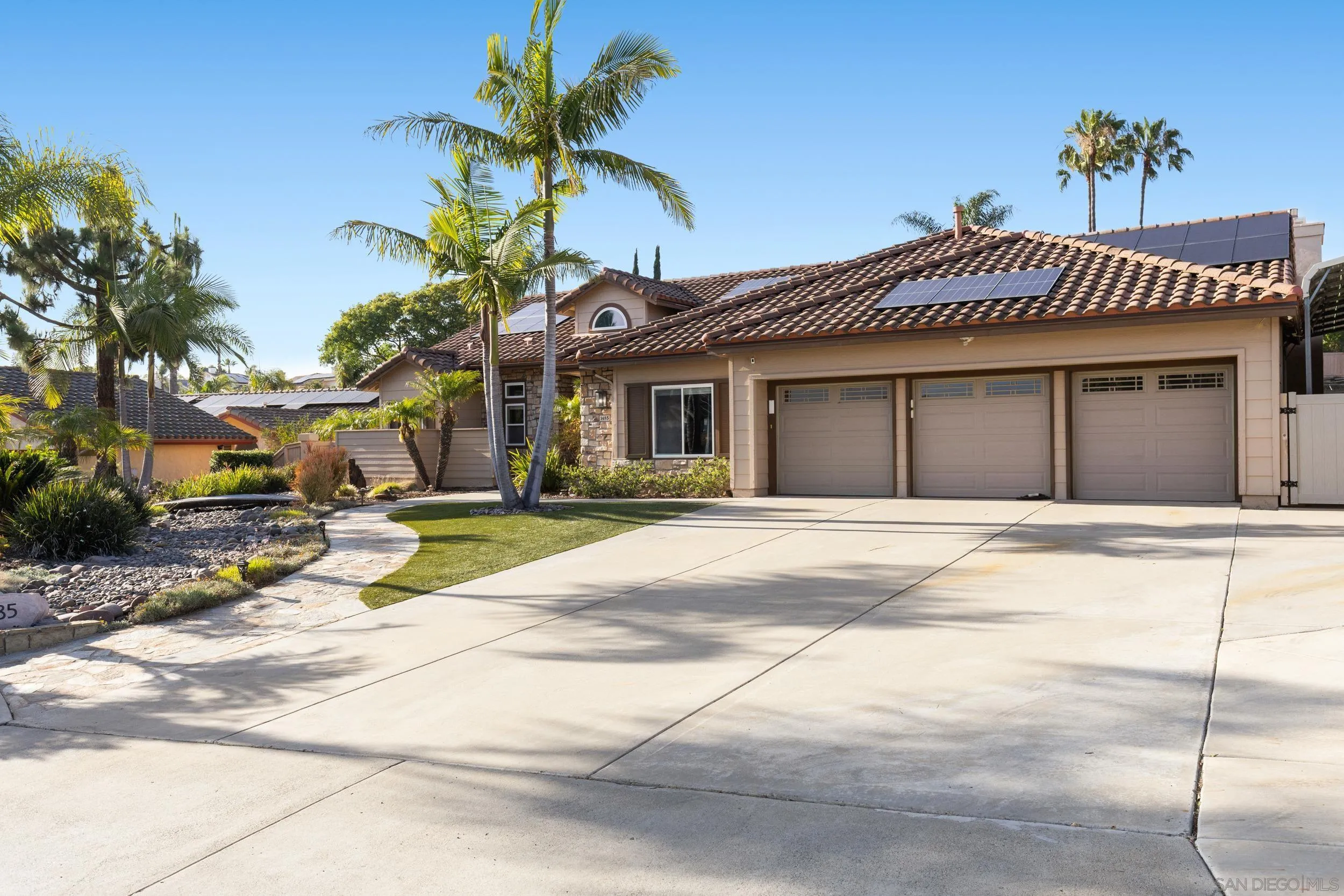 https://cdn.realtyfeed.com/cdn/127/260014316/ecc014271cf5499bfa2400ebac8420ac.webp