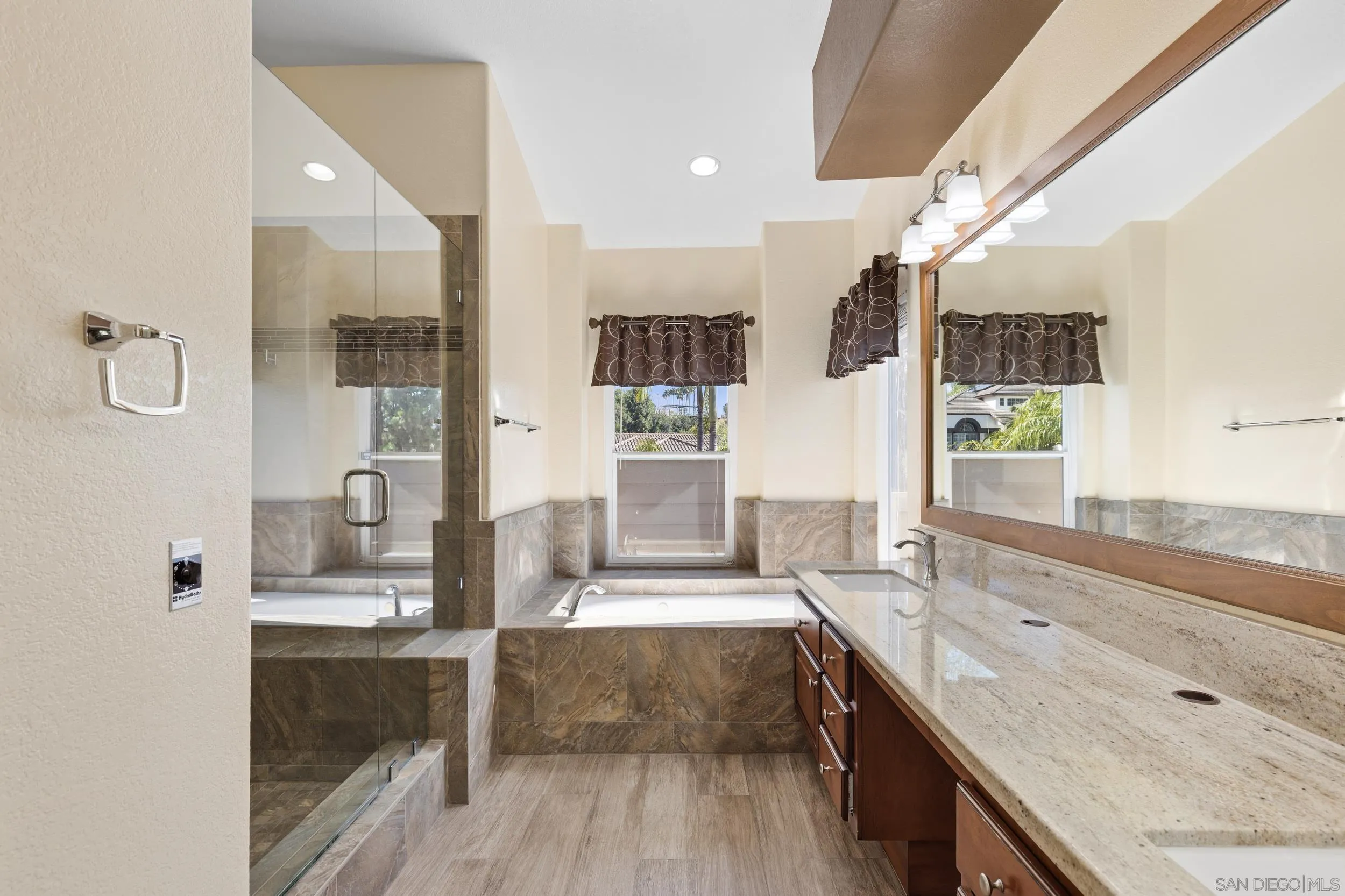https://cdn.realtyfeed.com/cdn/127/260014316/ff5f0048941d68aa5b516162519cda5e.webp
