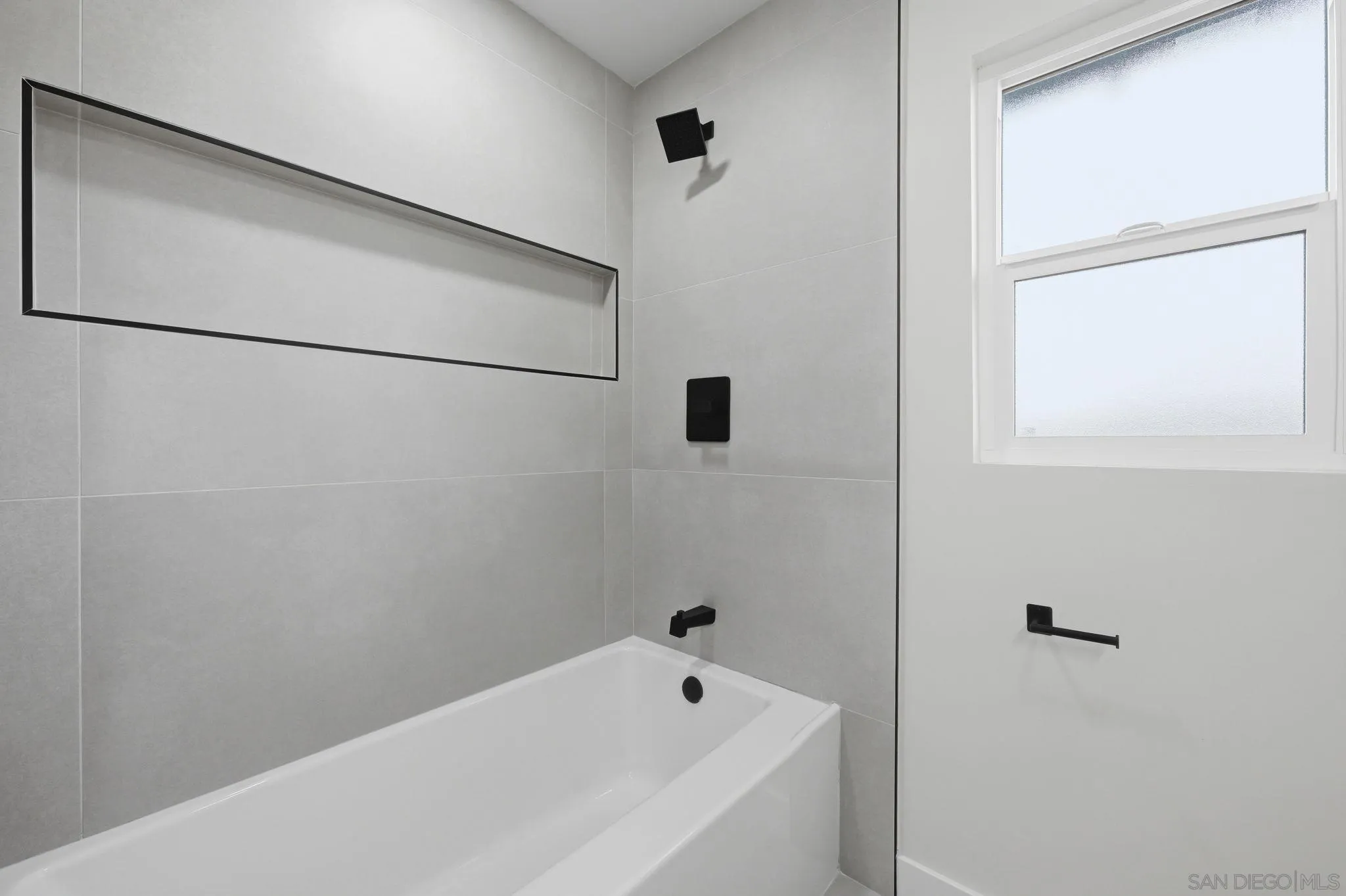 https://cdn.realtyfeed.com/cdn/127/260014319/c22fcce6548f3c27ad69884c2f733bb7.webp