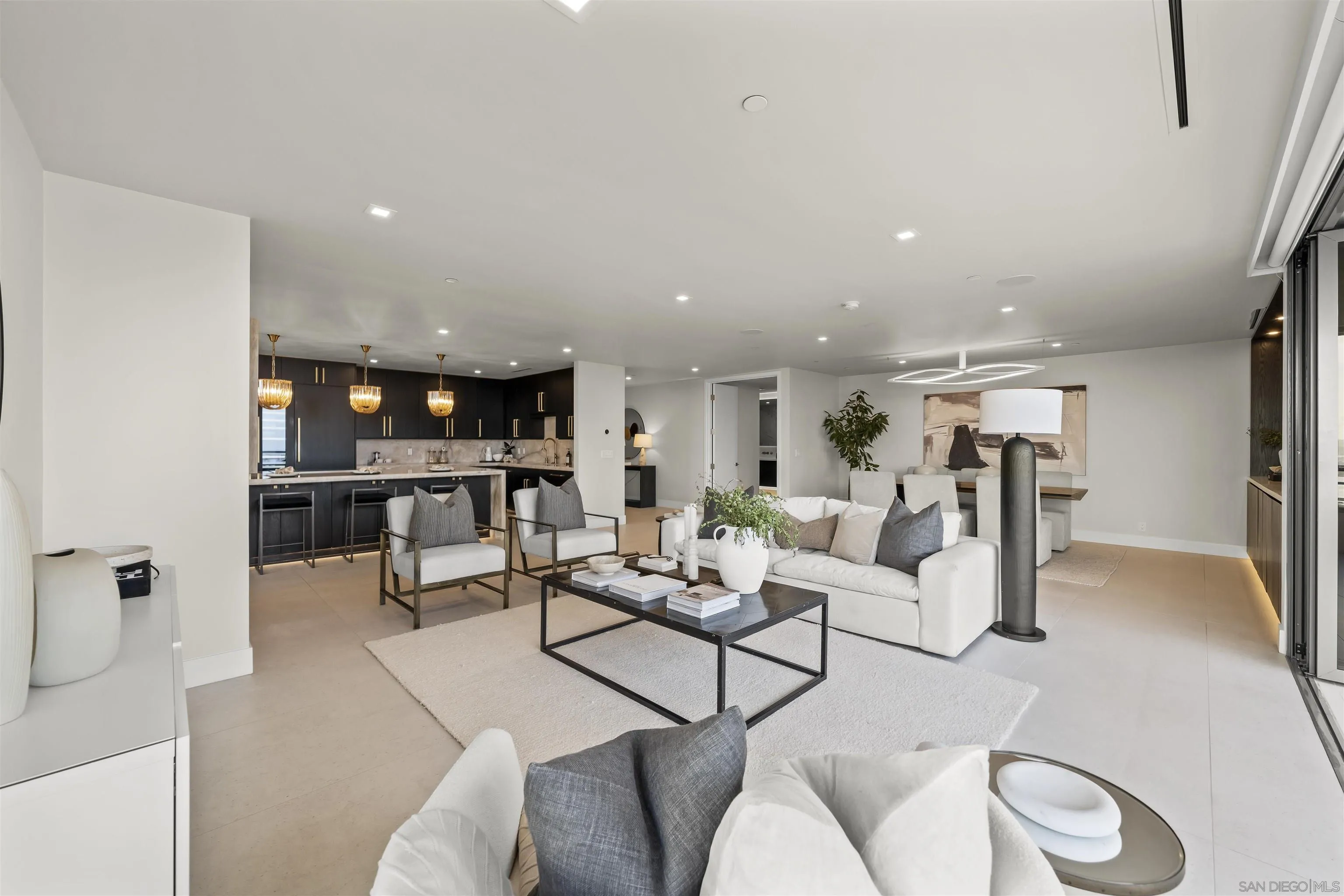 https://cdn.realtyfeed.com/cdn/127/260014324/067e3da499ca394fa390e66caa06602f.webp