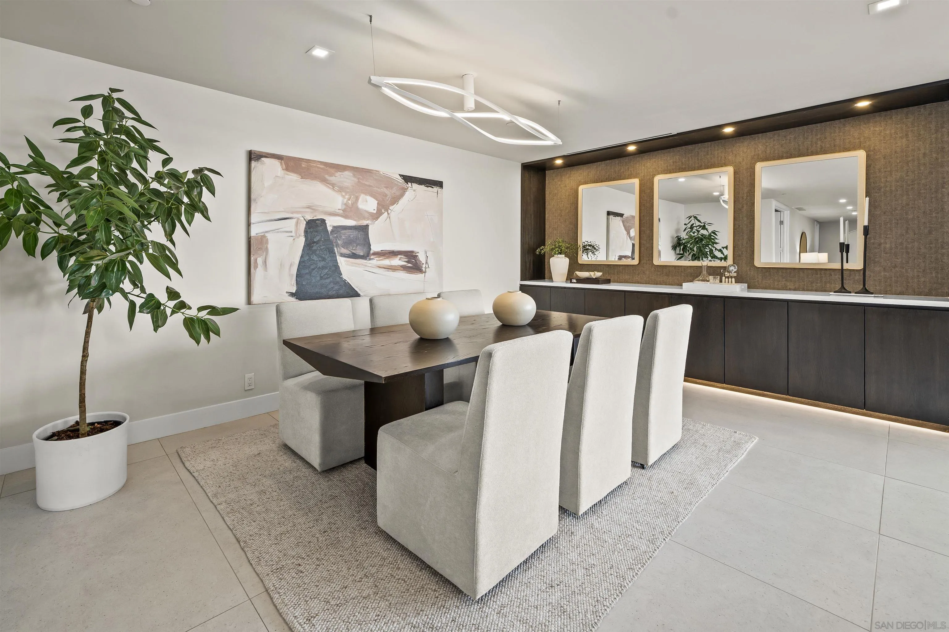 https://cdn.realtyfeed.com/cdn/127/260014324/24cba78cee7410bf8591fa859b864463.webp