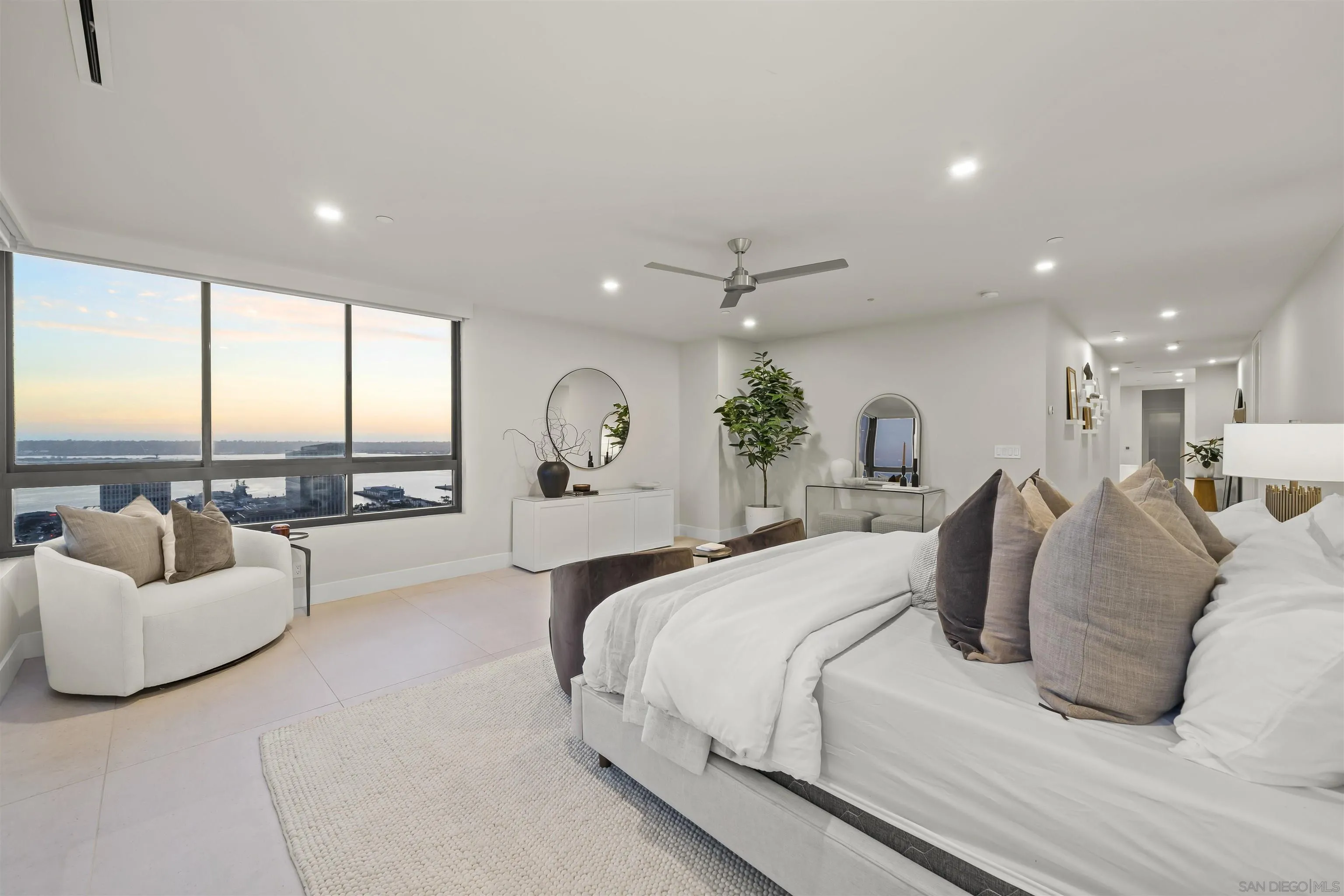 https://cdn.realtyfeed.com/cdn/127/260014324/37c3b1869022eb7a6cb32d6774b3f54b.webp