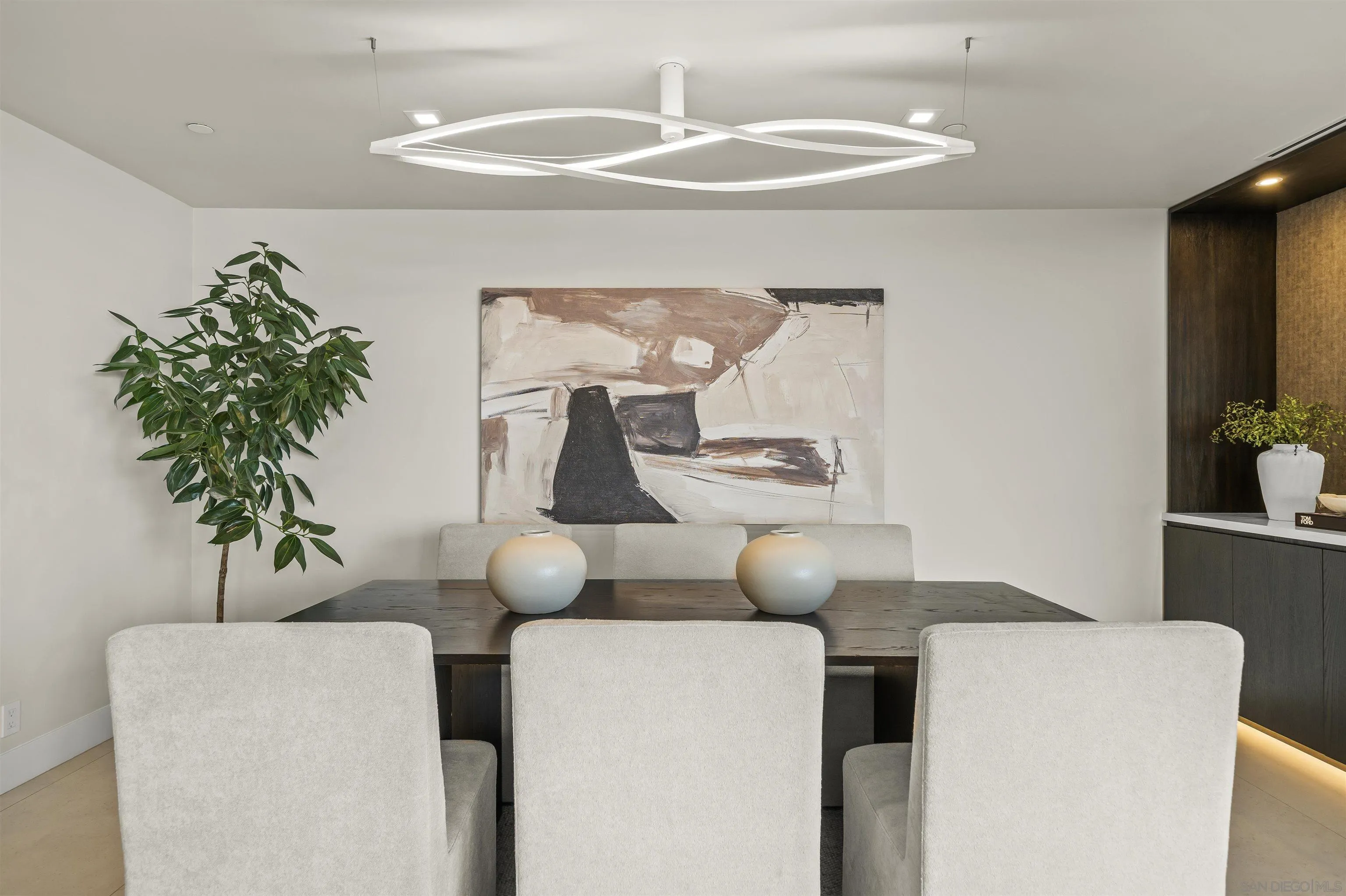 https://cdn.realtyfeed.com/cdn/127/260014324/6e22a558689f35d1f0c7f071d0e11ef4.webp