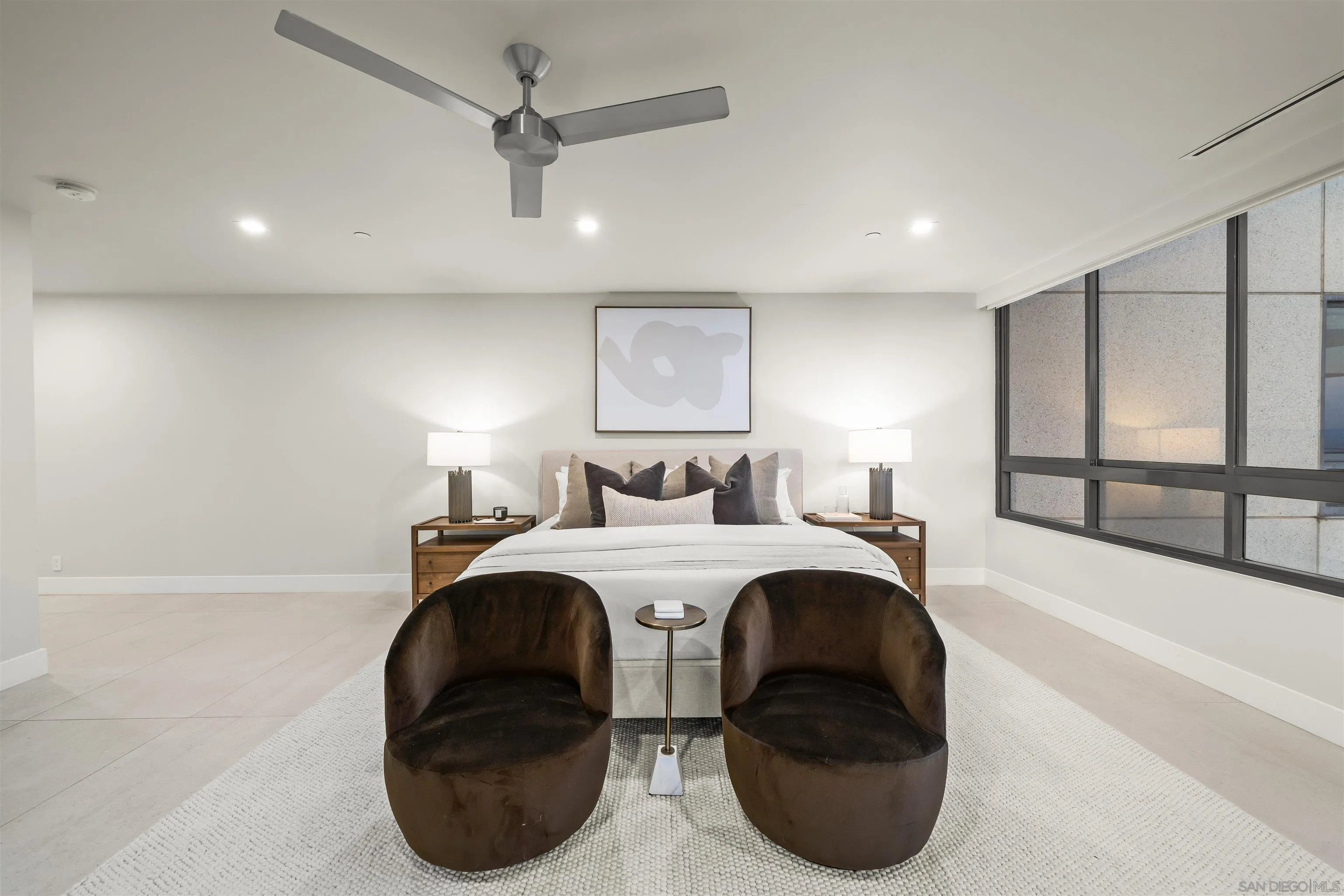 https://cdn.realtyfeed.com/cdn/127/260014324/70bfa79a82d9092604c75d8e3d9e83d3.webp