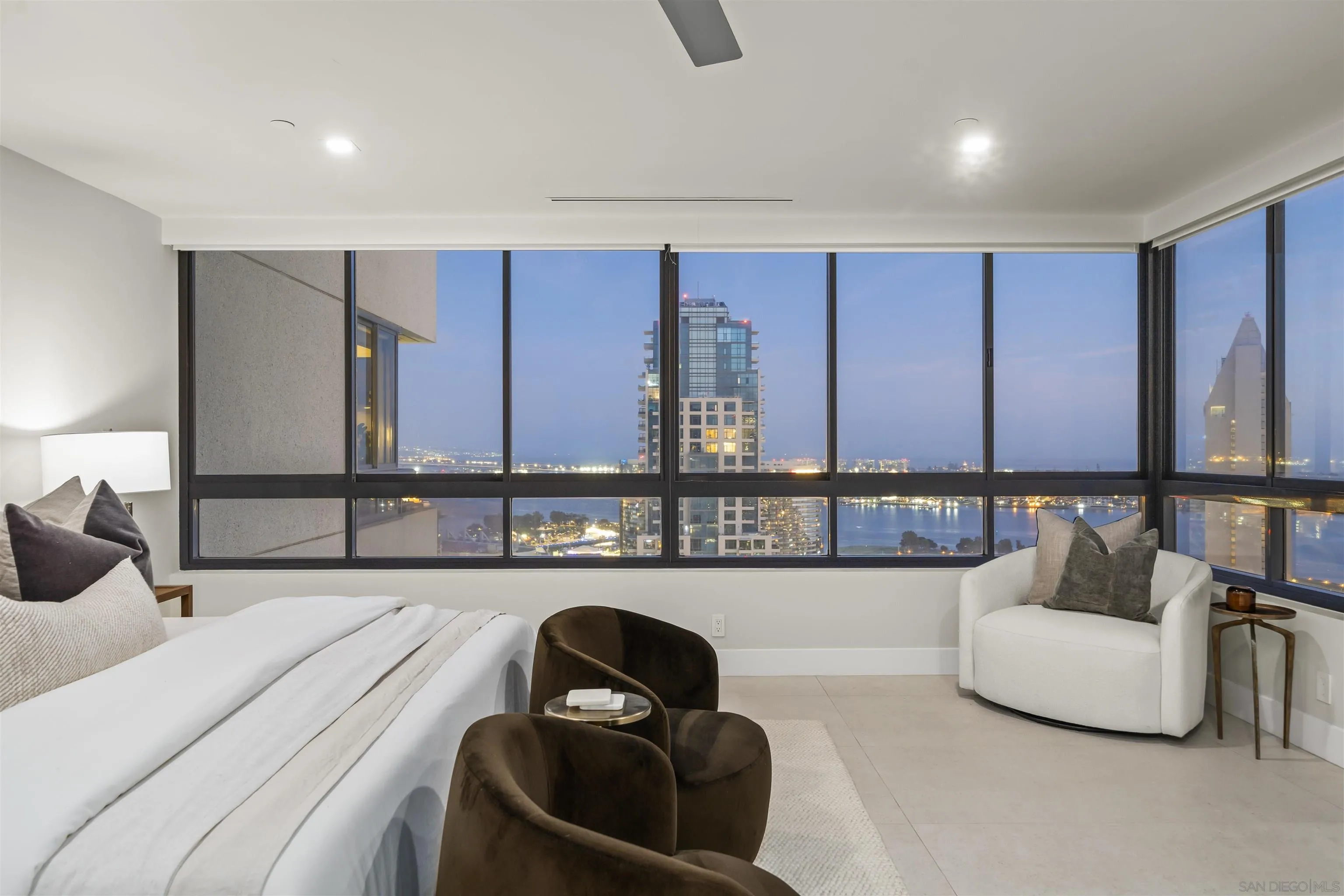 https://cdn.realtyfeed.com/cdn/127/260014324/b4b8cfc1807e25f53934235edf1f89de.webp