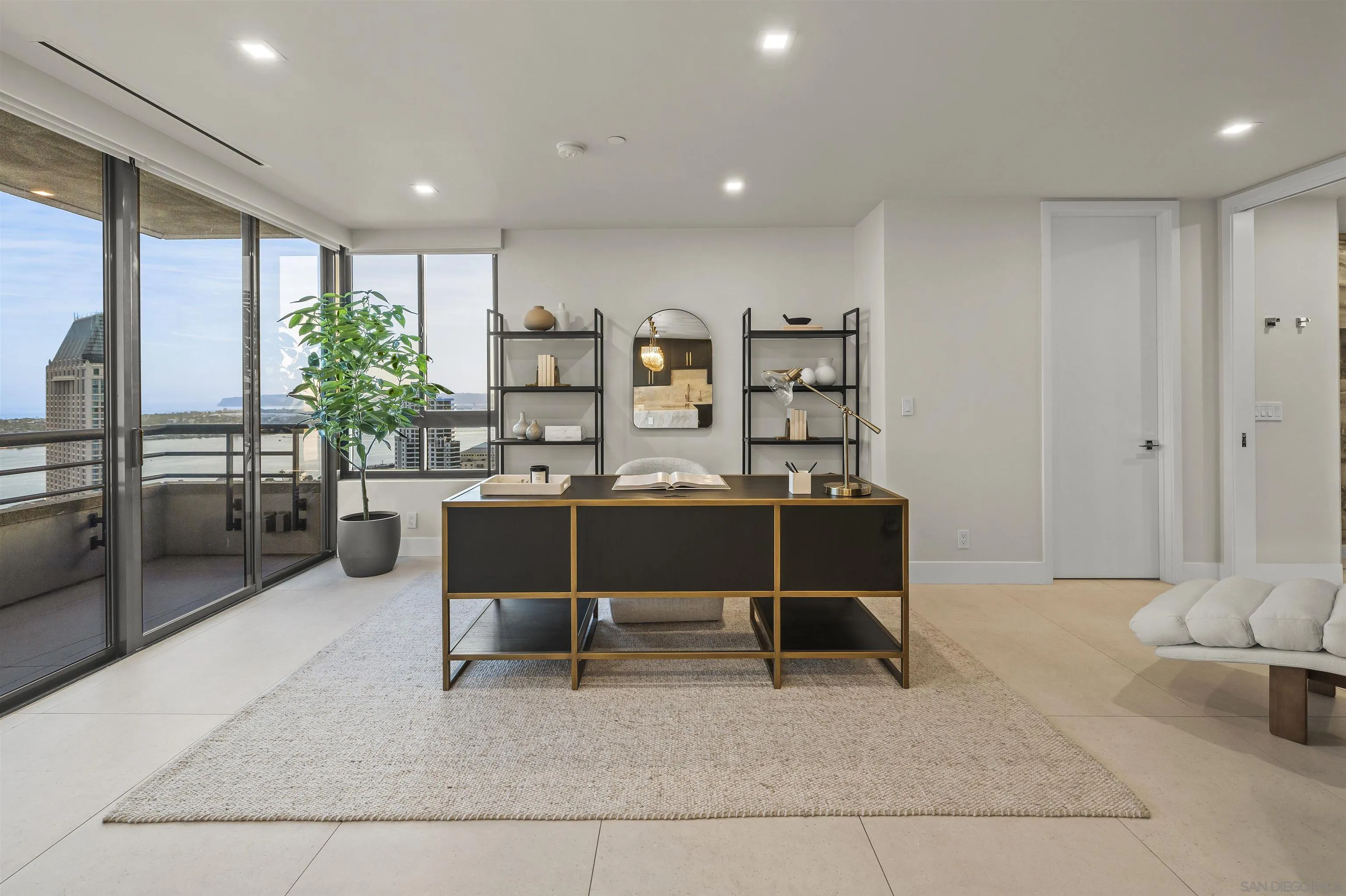https://cdn.realtyfeed.com/cdn/127/260014324/e3d7641e48e2fc7d95b62c61fb30a33f.webp