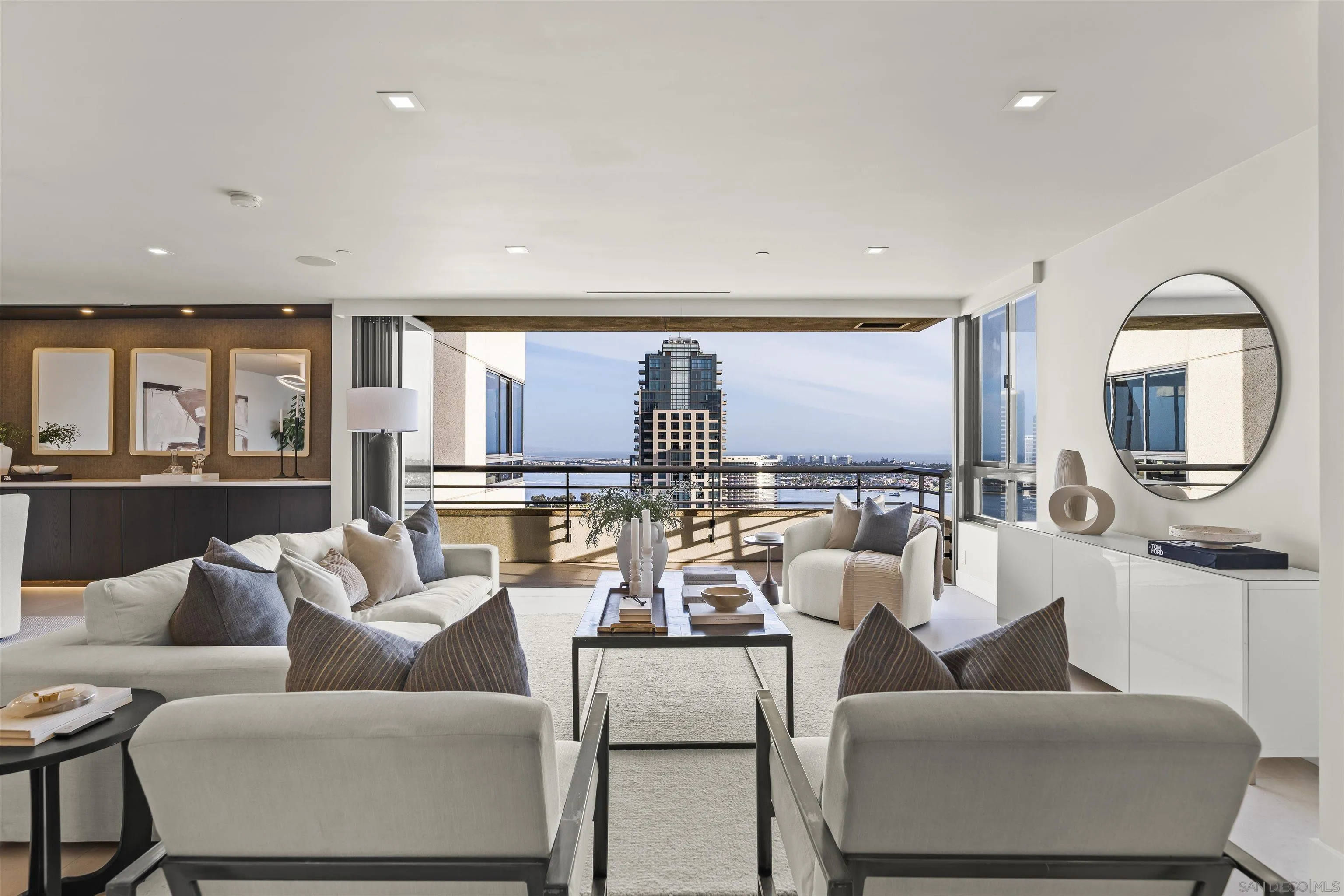 https://cdn.realtyfeed.com/cdn/127/260014324/f03e107207beead8a1e00754fdb92e46.webp