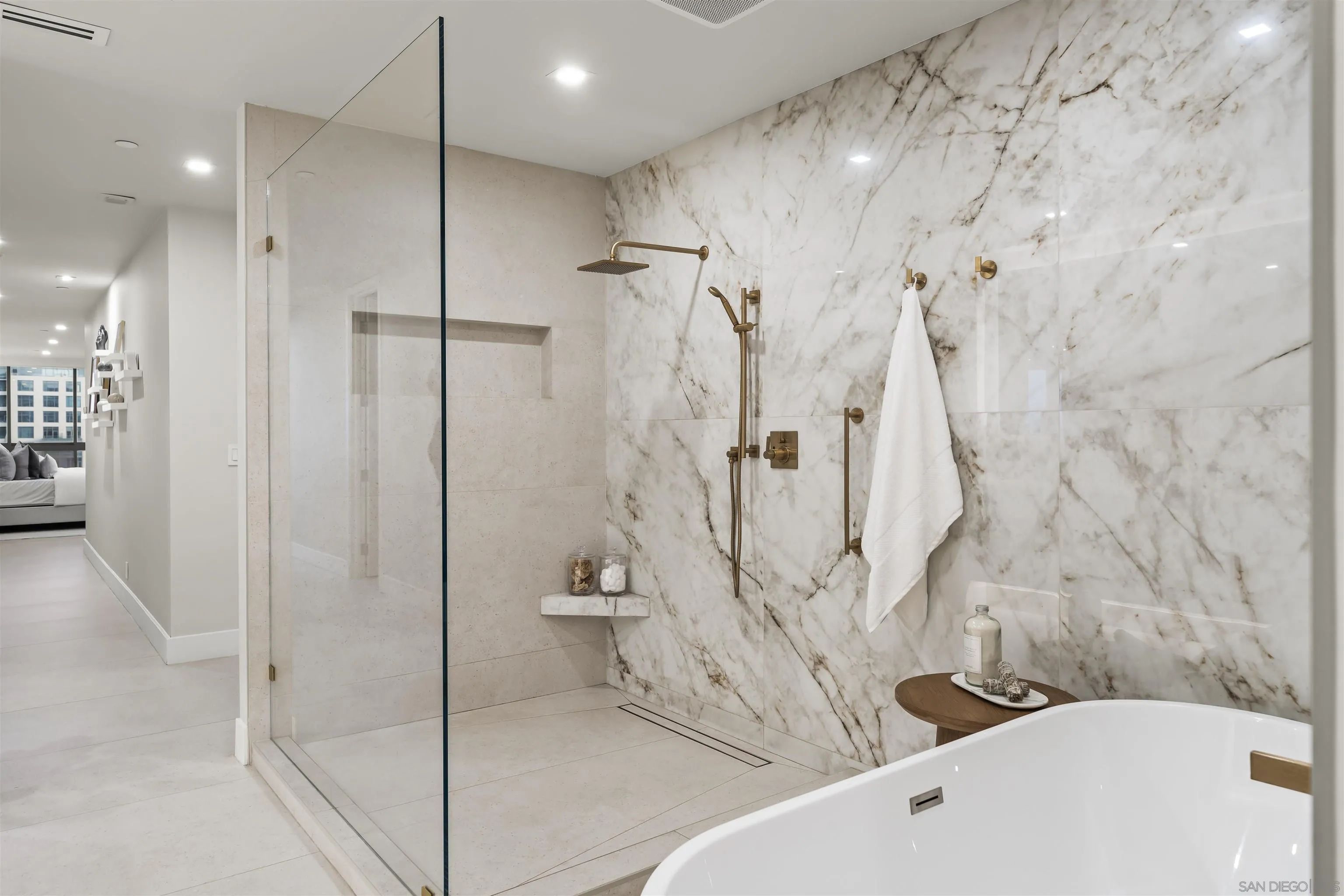 https://cdn.realtyfeed.com/cdn/127/260014324/f65998d1a4bba5e9a531b86d403d8ee5.webp