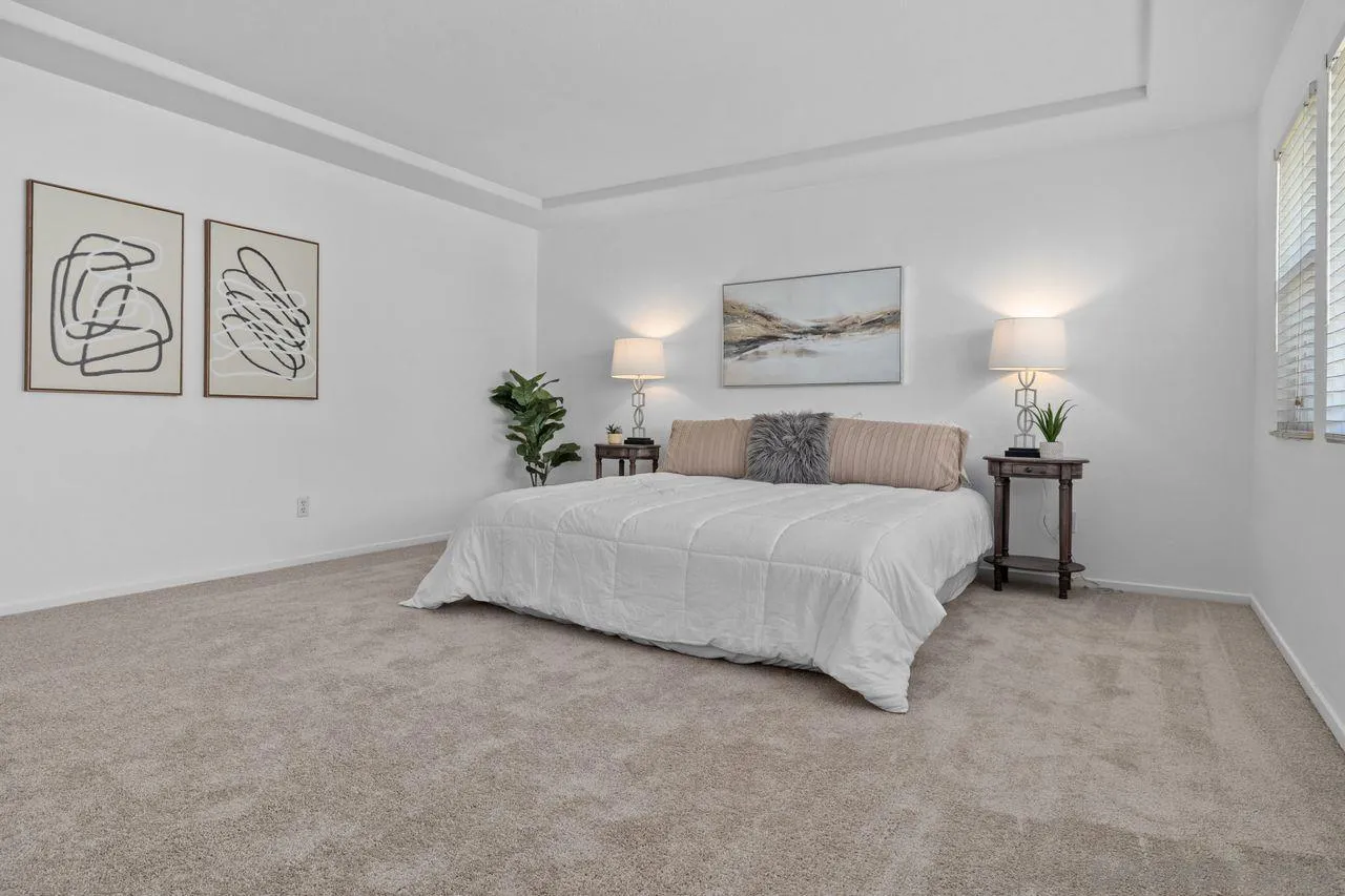 https://cdn.realtyfeed.com/cdn/127/260014325/220005309a44c7db9f1780a9a7f5b29b.webp