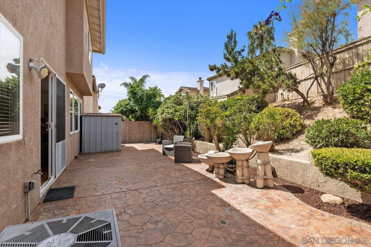 https://cdn.realtyfeed.com/cdn/127/260014325/376d98aabe4c7c1bd39b141de16efa61.webp