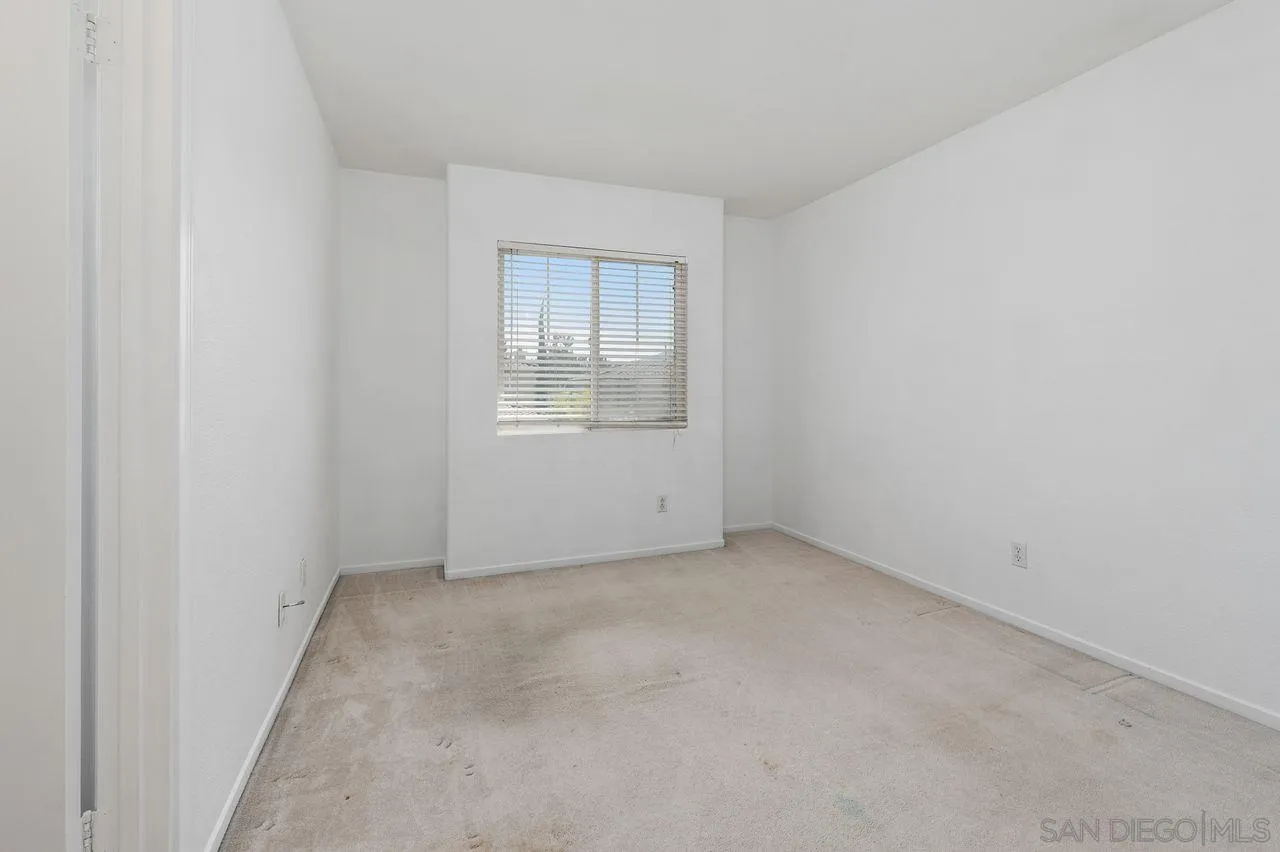 https://cdn.realtyfeed.com/cdn/127/260014325/3e06b9bfe1674bebd0e3ce64c2dee956.webp