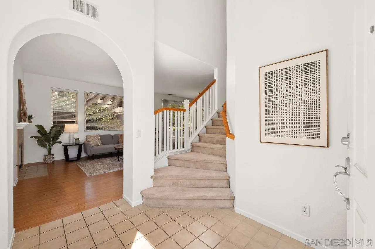 https://cdn.realtyfeed.com/cdn/127/260014325/d9790d4c2791c1fe3ce930bfea4088c4.webp