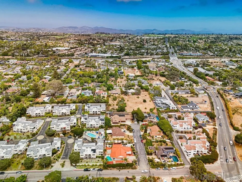 https://cdn.realtyfeed.com/cdn/127/260014327/1b3b46b7c97d6f033f29ed6d132f153a.webp
