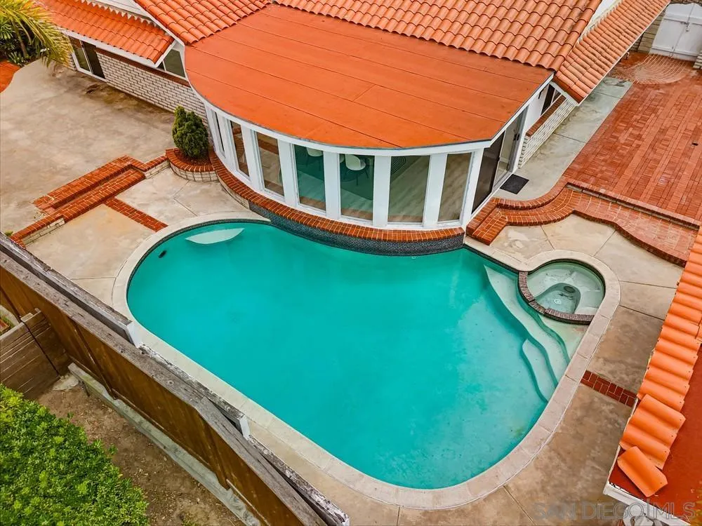 https://cdn.realtyfeed.com/cdn/127/260014327/51efe1579fdcf9a506f6e38c8575081f.webp