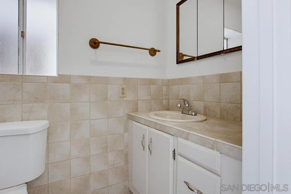 https://cdn.realtyfeed.com/cdn/127/260014327/c39187785b6bfdb7276ced8a6fadfb88.webp