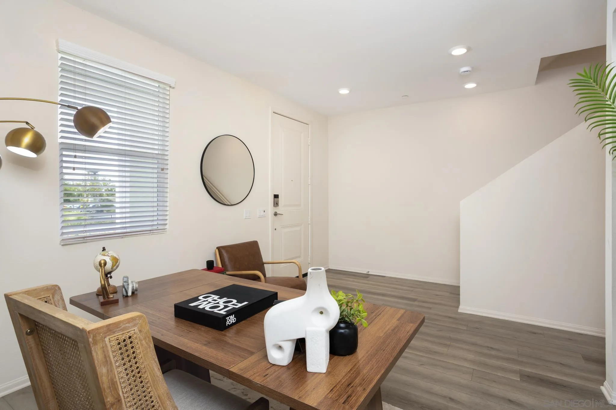 https://cdn.realtyfeed.com/cdn/127/260014330/134293decf5271028b3d6905f6970583.webp
