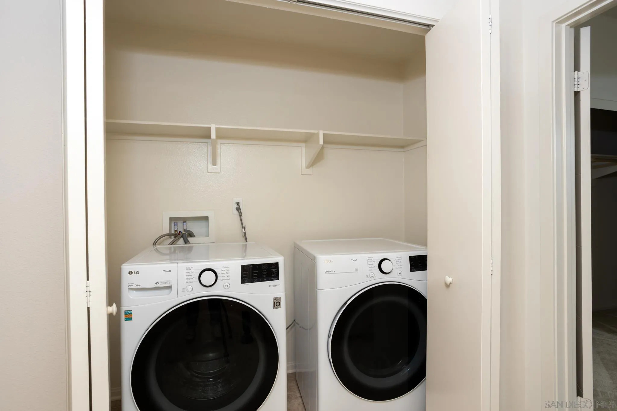 https://cdn.realtyfeed.com/cdn/127/260014330/397ecadab63867e99e267ab118d57f0b.webp