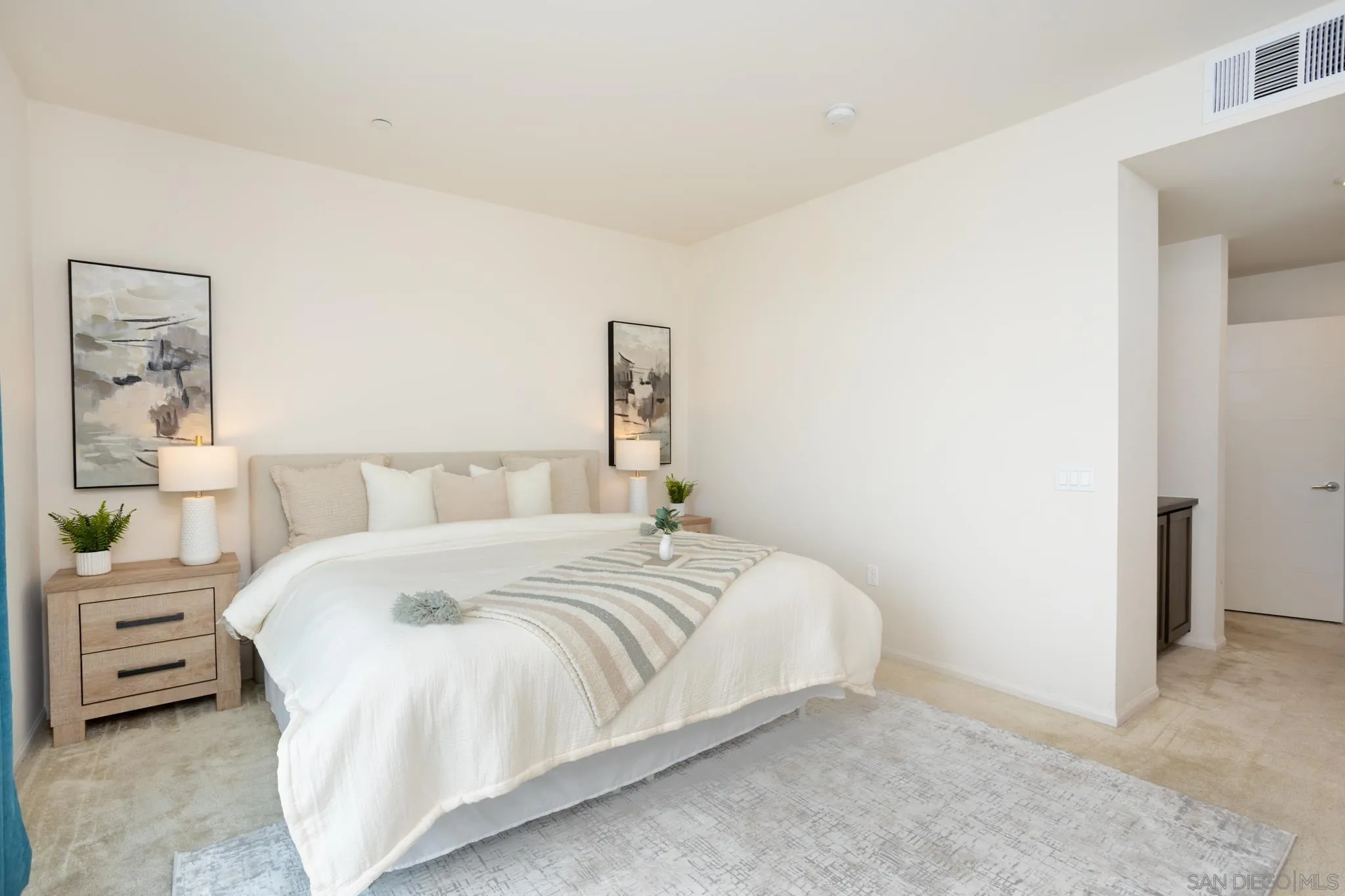https://cdn.realtyfeed.com/cdn/127/260014330/9991e6e9dae68adf04506bf2c347e65d.webp
