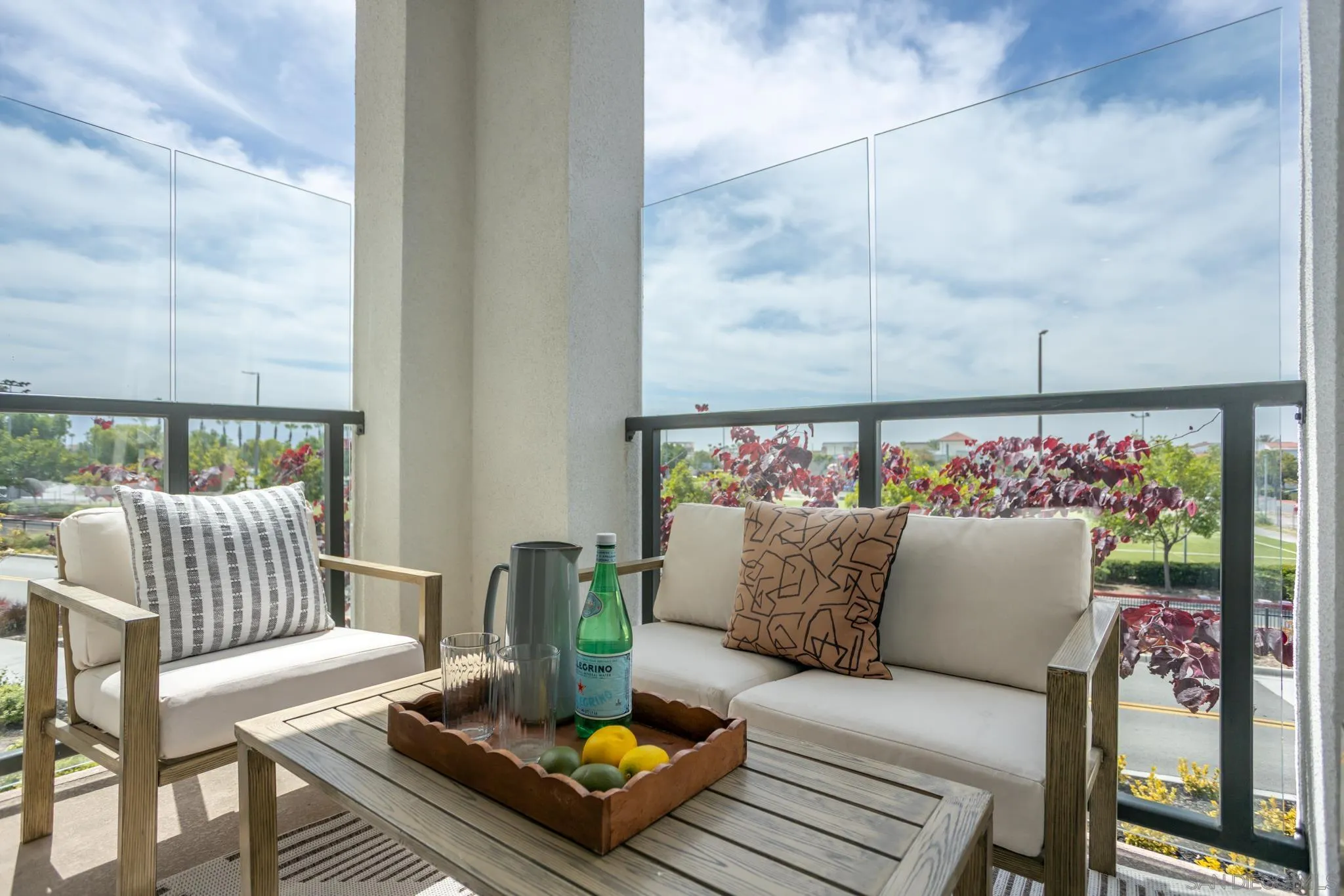 https://cdn.realtyfeed.com/cdn/127/260014330/ca98dcbb33b4a91e54fd3aee31d02f38.webp