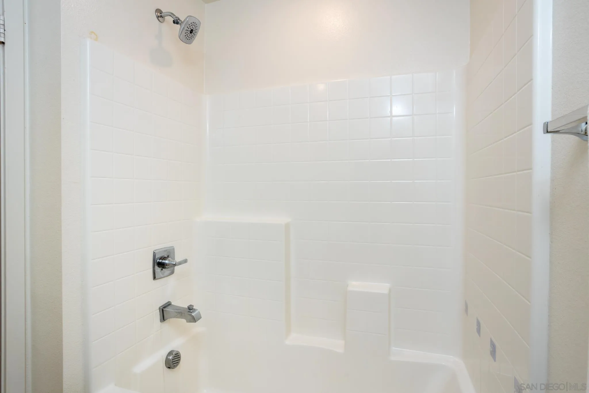 https://cdn.realtyfeed.com/cdn/127/260014330/cd69b8dc194382d9816b2c2510c474e6.webp